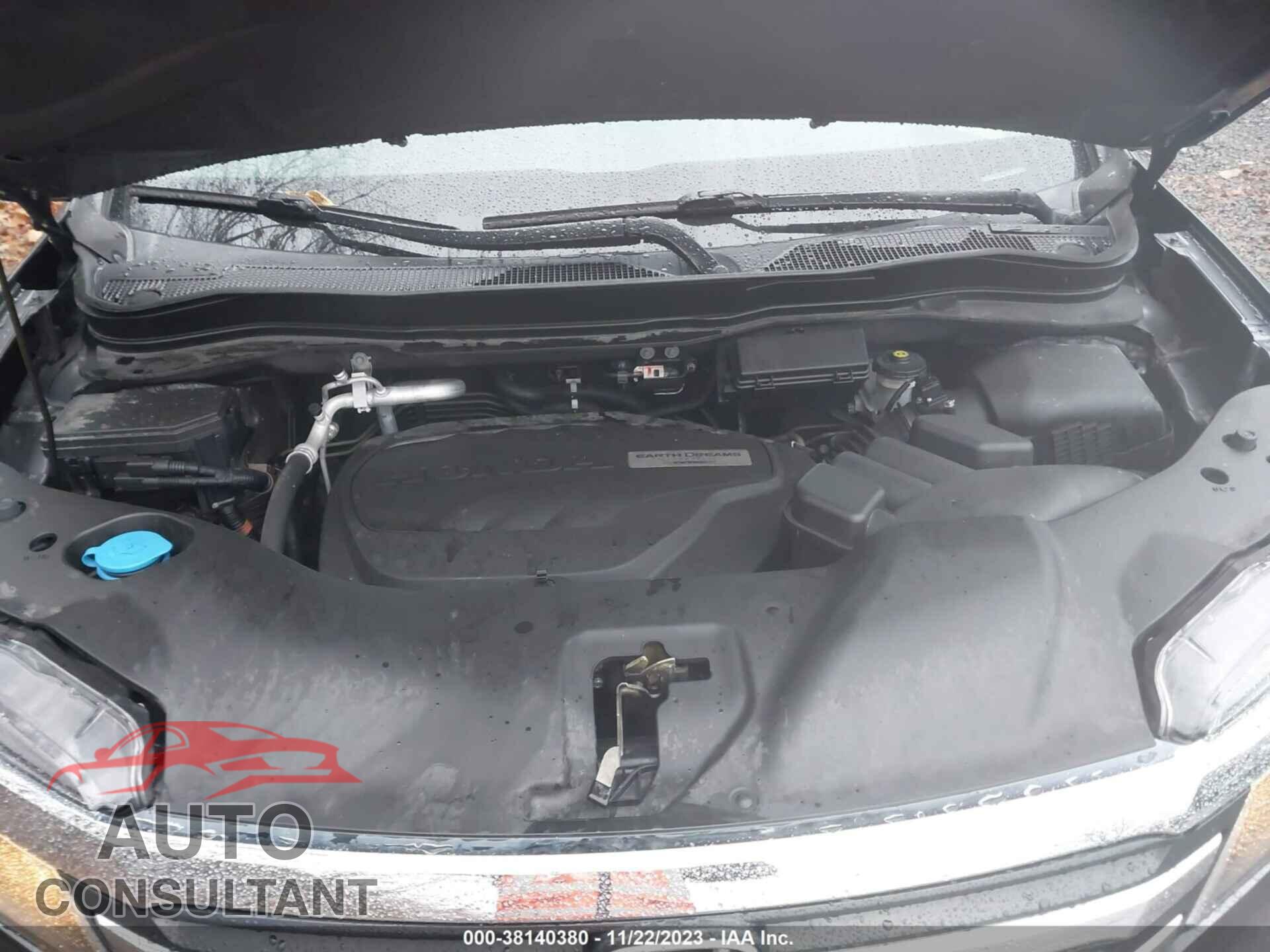 HONDA PILOT 2018 - 5FNYF6H11JB073138