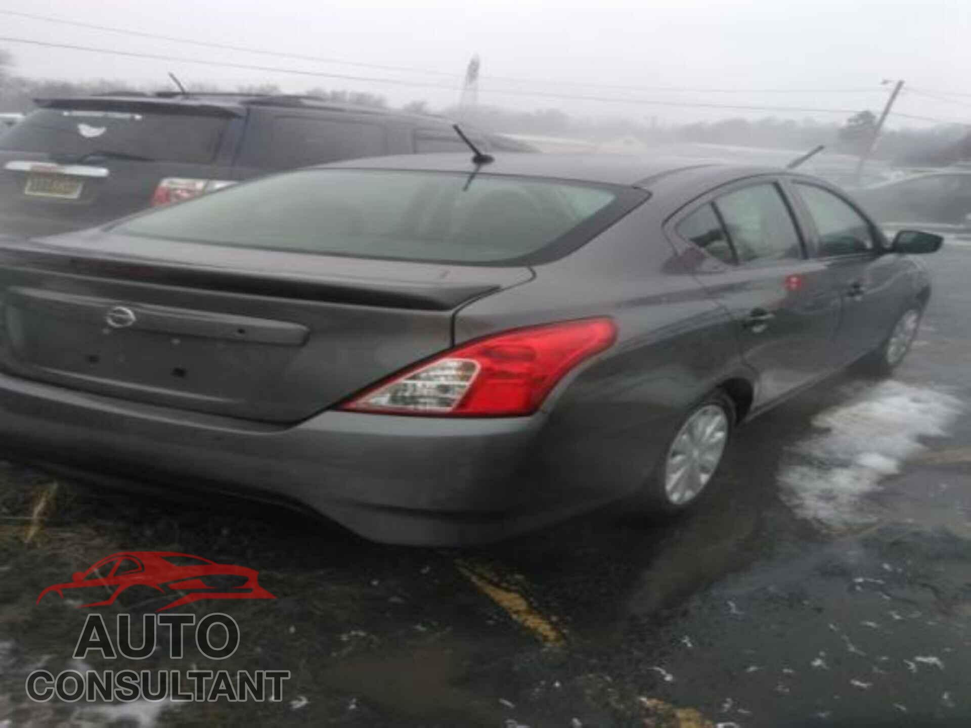 NISSAN VERSA 2017 - 3N1CN7AP3HL903442