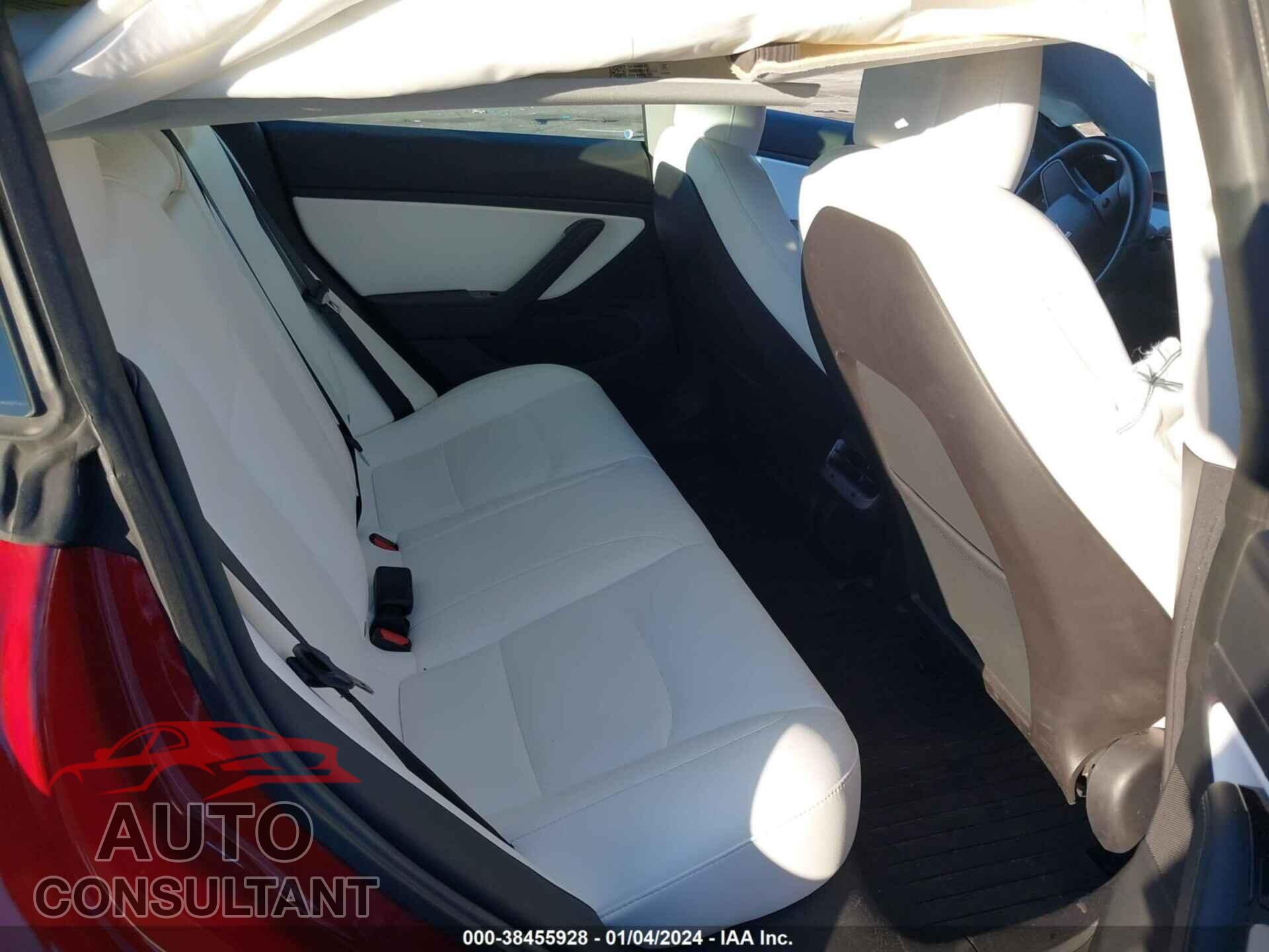 TESLA MODEL 3 2019 - 5YJ3E1EB2KF450476