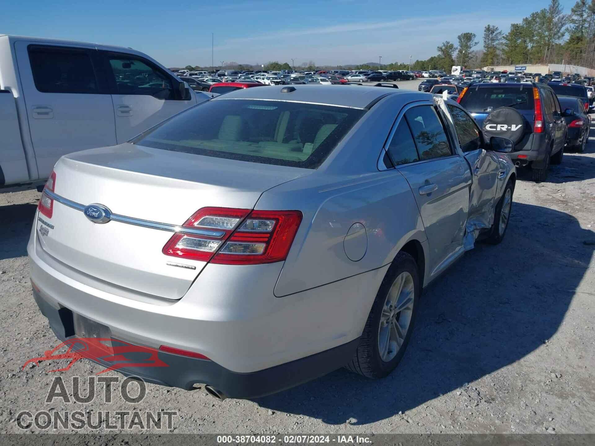 FORD TAURUS 2017 - 1FAHP2D88HG128554