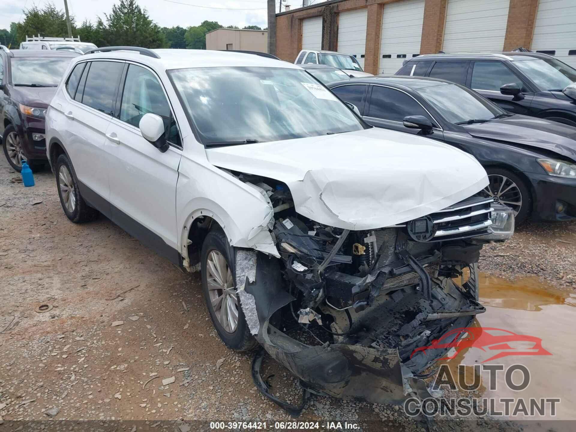 VOLKSWAGEN TIGUAN 2019 - 3VV2B7AX4KM014671