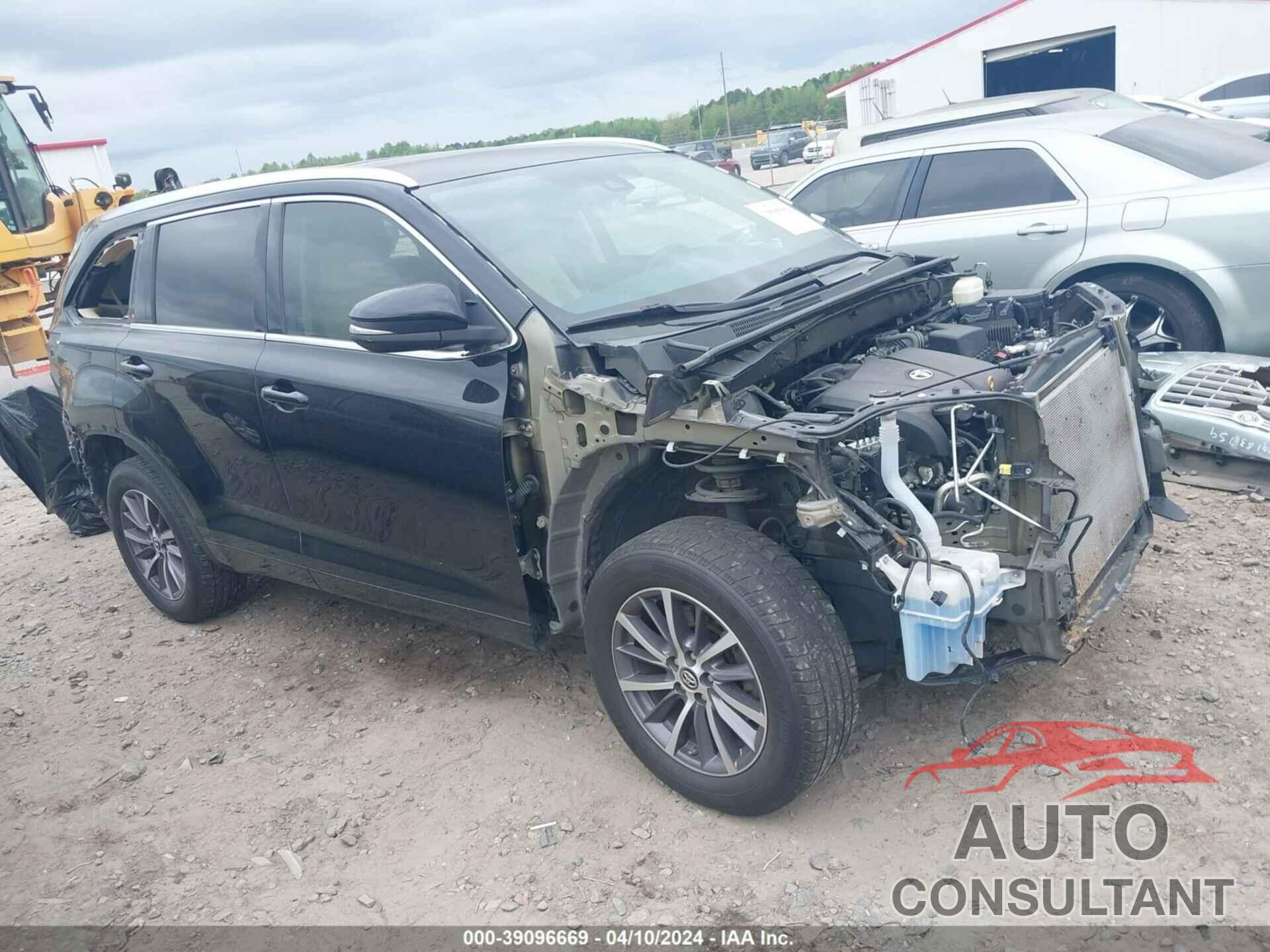 TOYOTA HIGHLANDER 2018 - 5TDKZRFH7JS534546