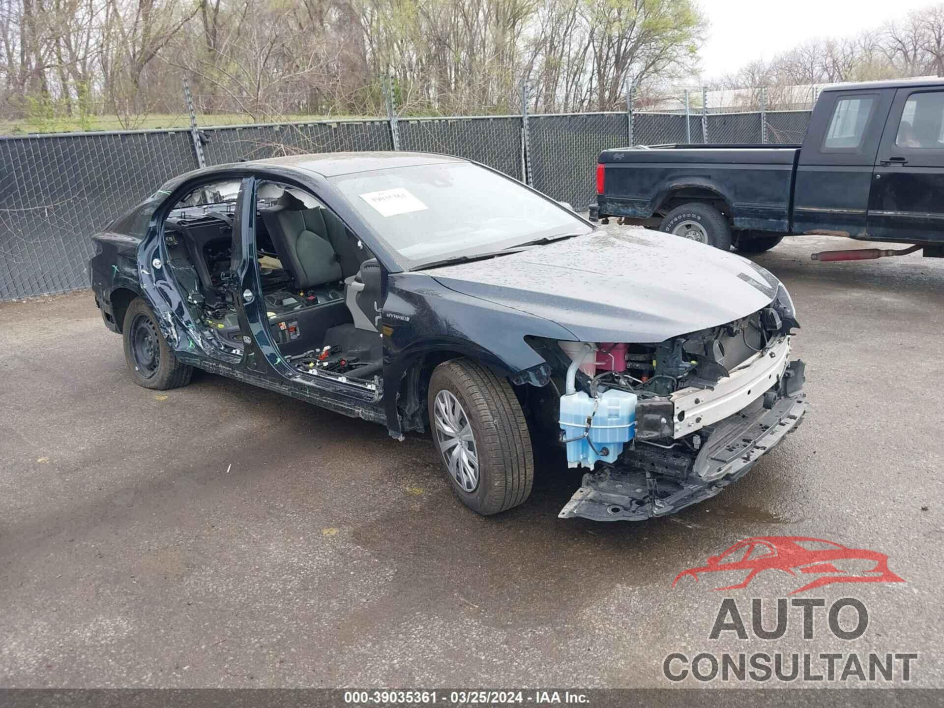 TOYOTA CAMRY 2021 - 4T1C31AK5MU551318