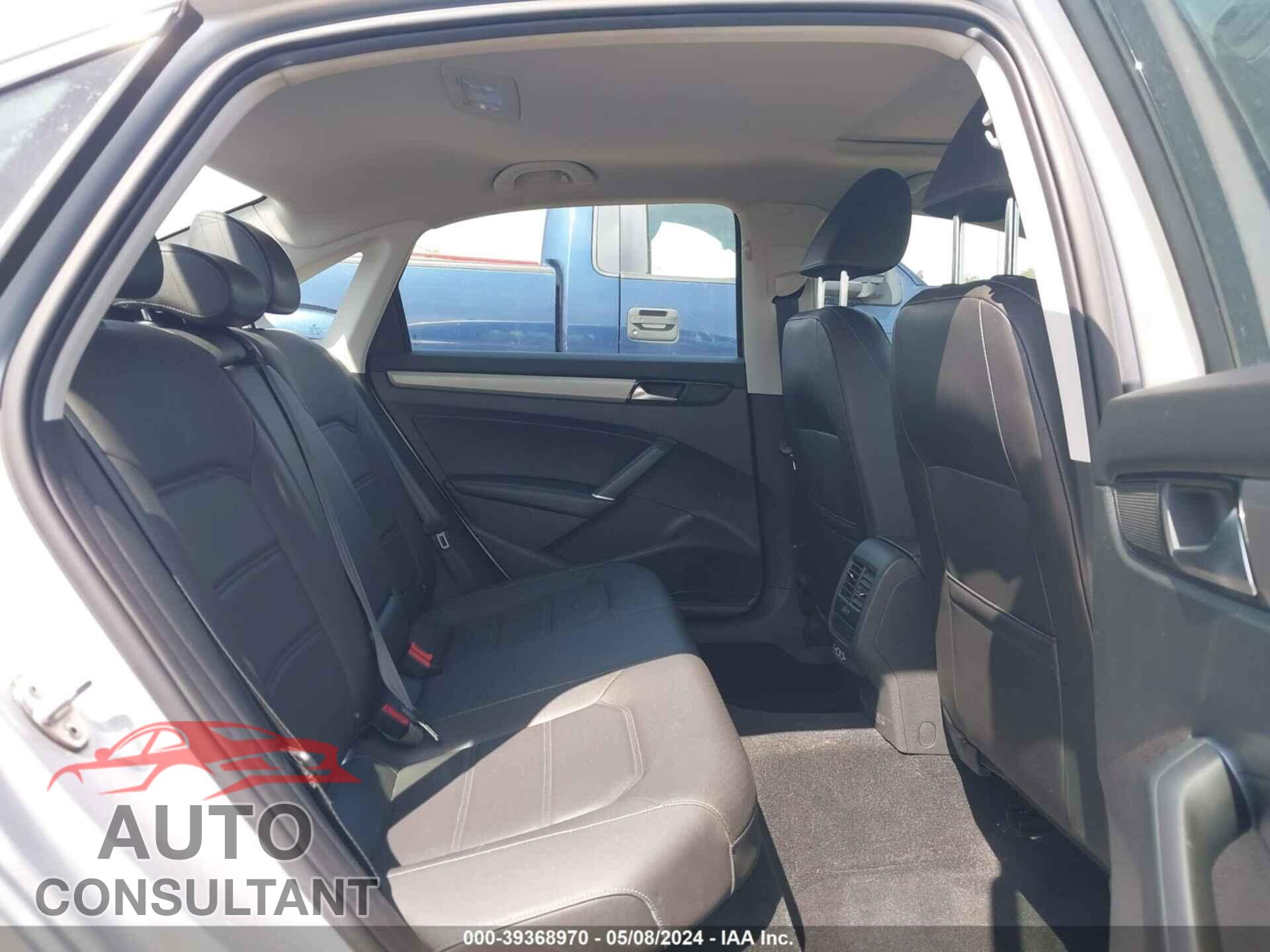 VOLKSWAGEN PASSAT 2021 - 1VWSA7A35MC007714