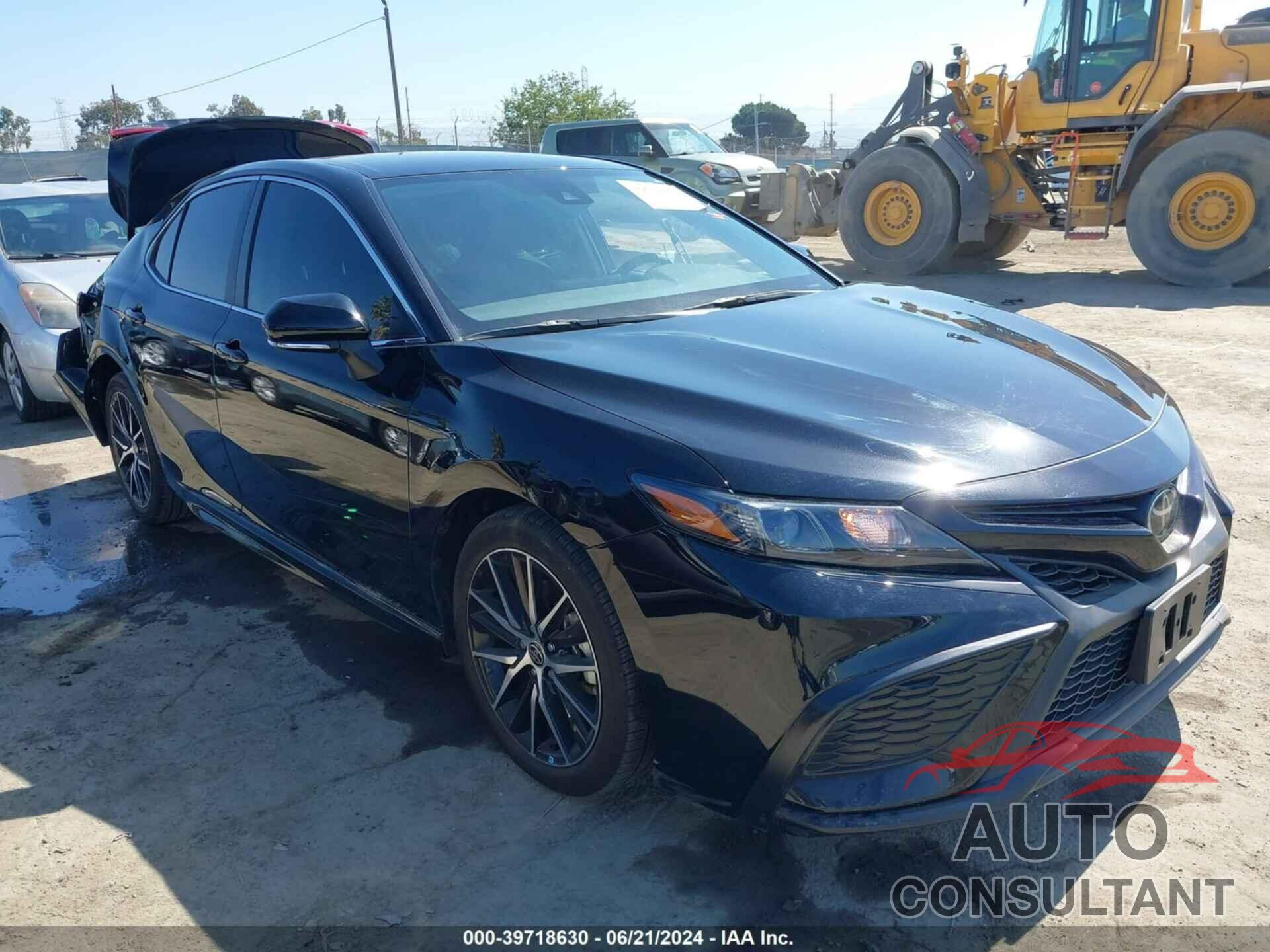 TOYOTA CAMRY 2023 - 4T1G11AK1PU733576