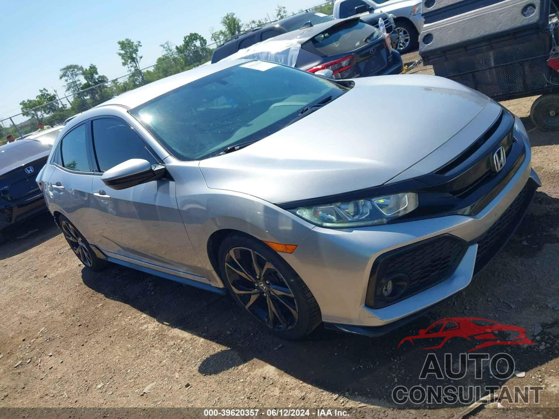 HONDA CIVIC 2018 - SHHFK7H49JU239715