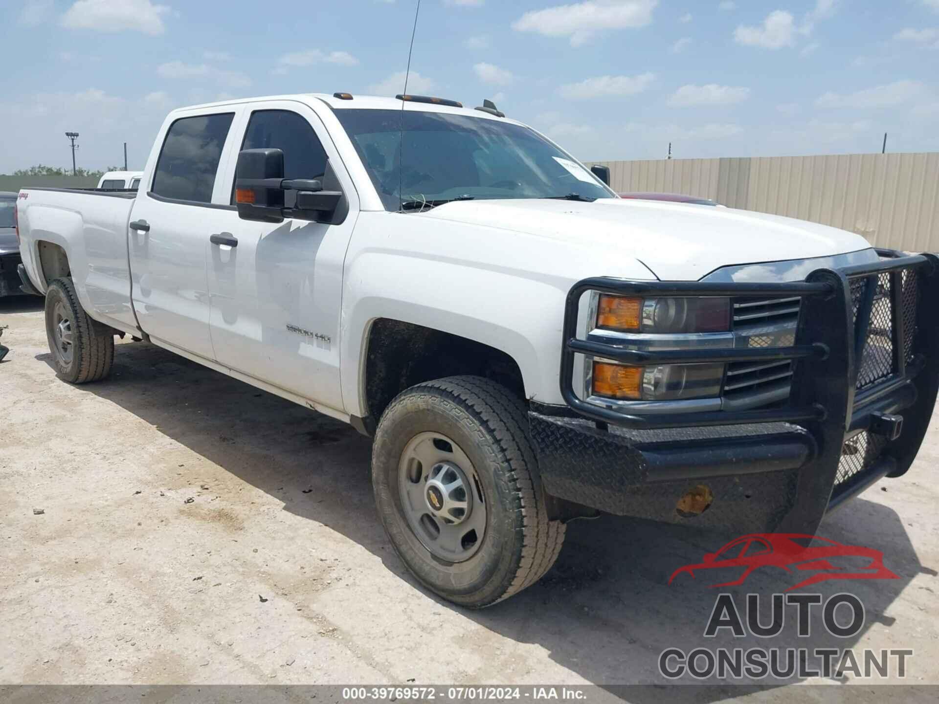 CHEVROLET SILVERADO 2500HD 2018 - 1GC1KUEG9JF139828