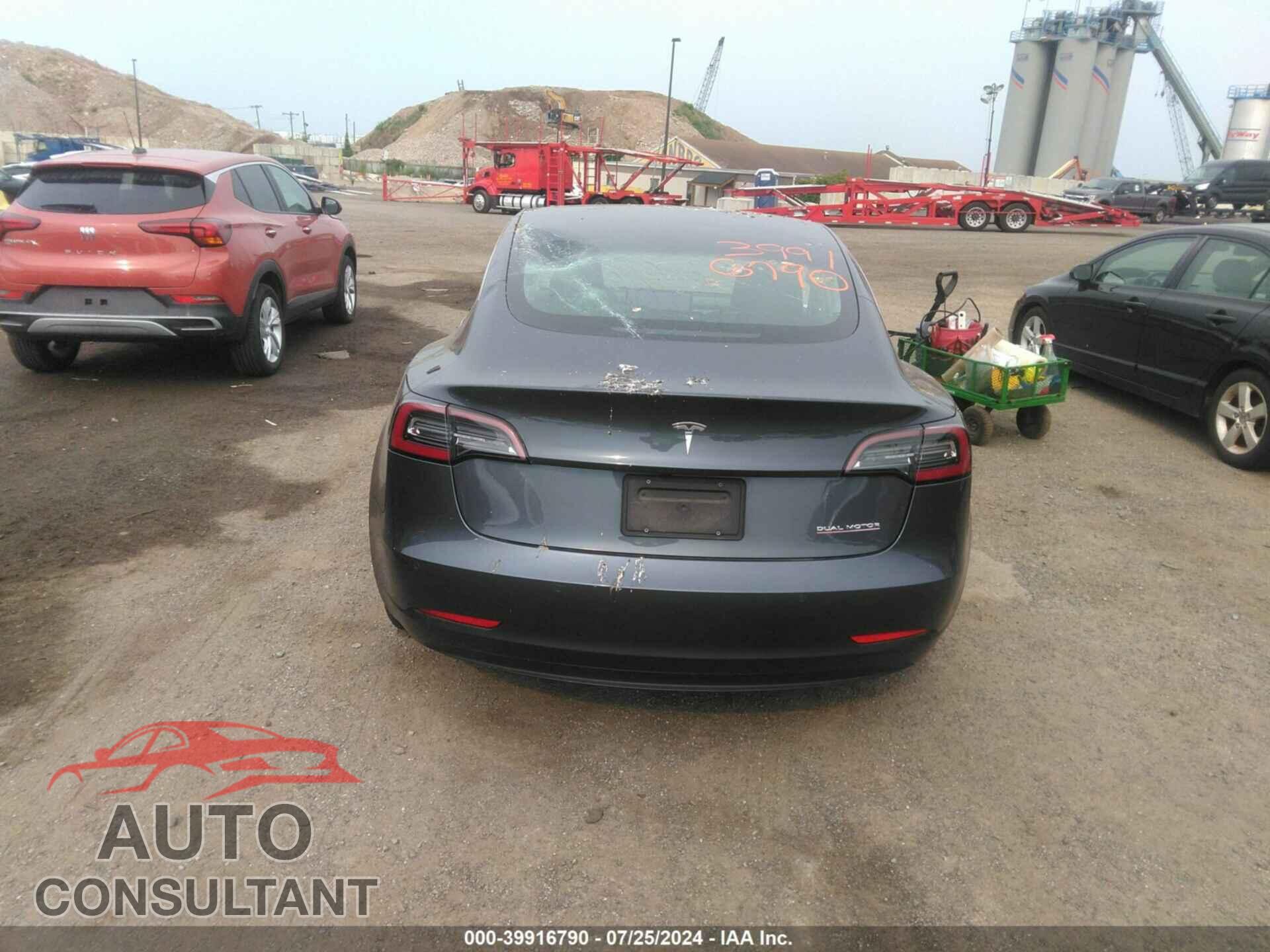 TESLA MODEL 3 2020 - 5YJ3E1EC0LF586325