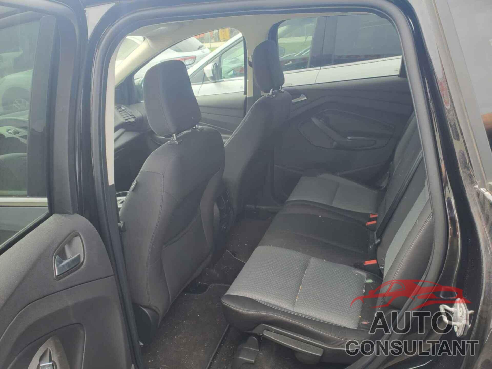 FORD ESCAPE 2019 - 1FMCU9GD2KUC35912