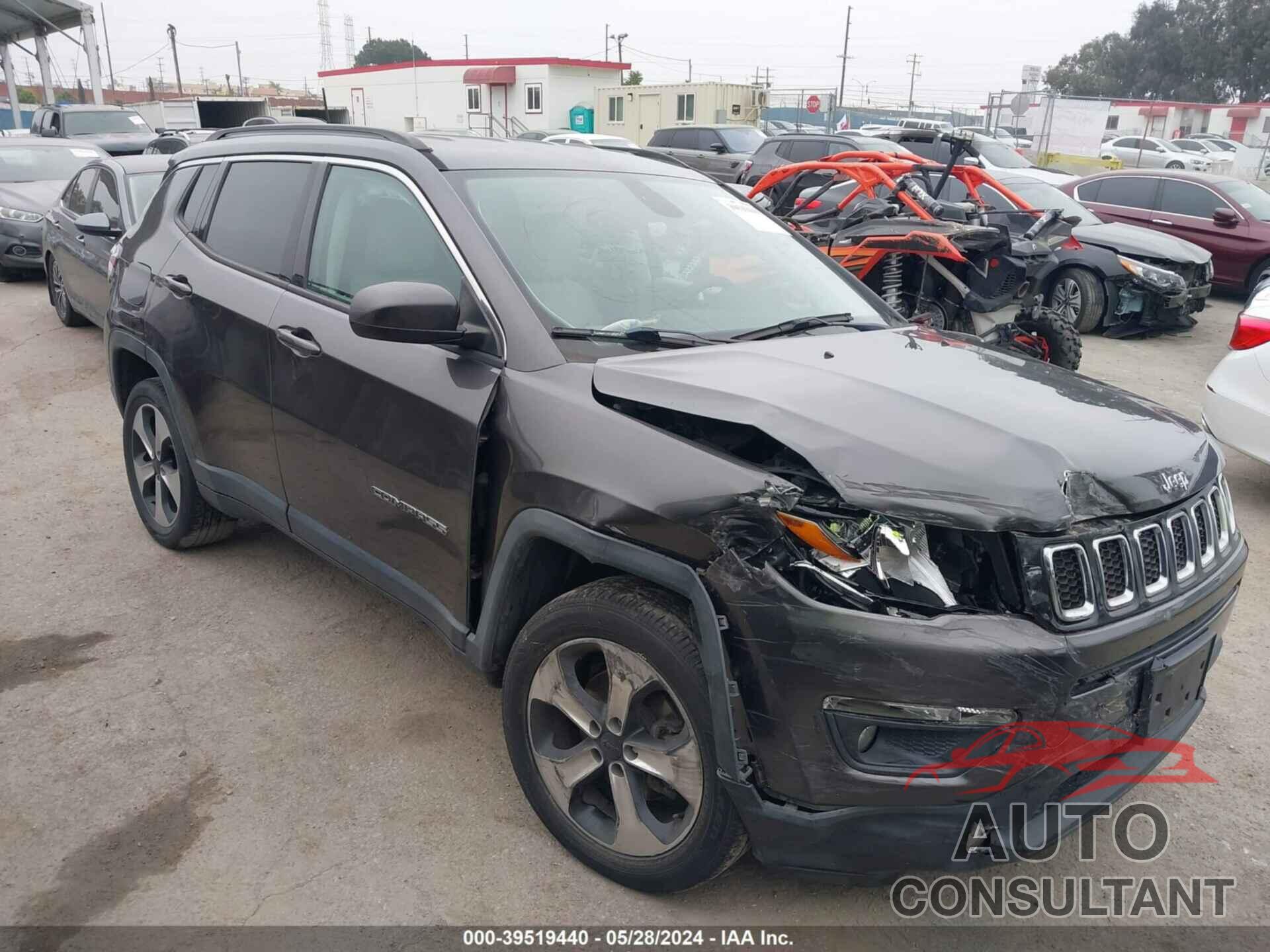 JEEP COMPASS 2018 - 3C4NJDBB4JT256381