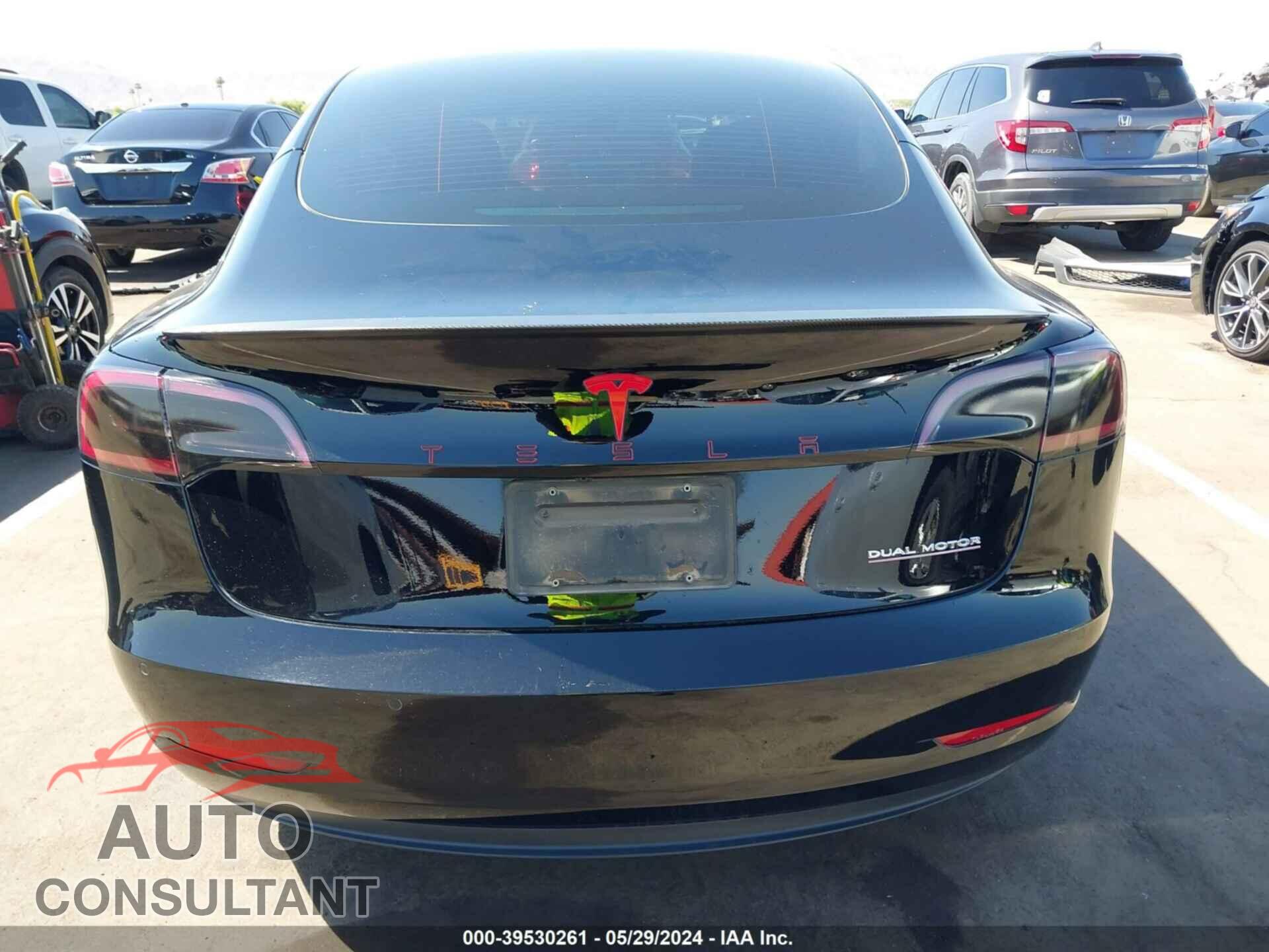 TESLA MODEL 3 2022 - 5YJ3E1EC8NF229641
