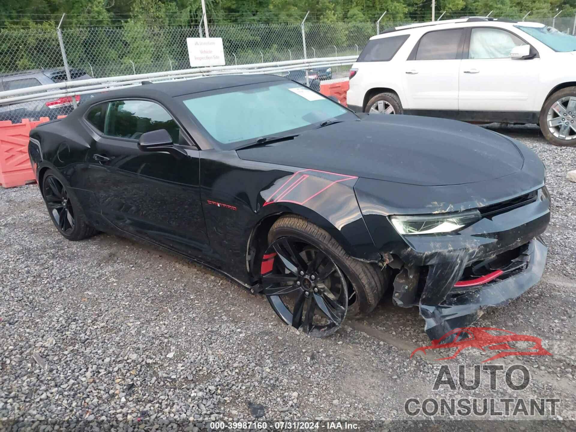 CHEVROLET CAMARO 2018 - 1G1FB1RX2J0121441