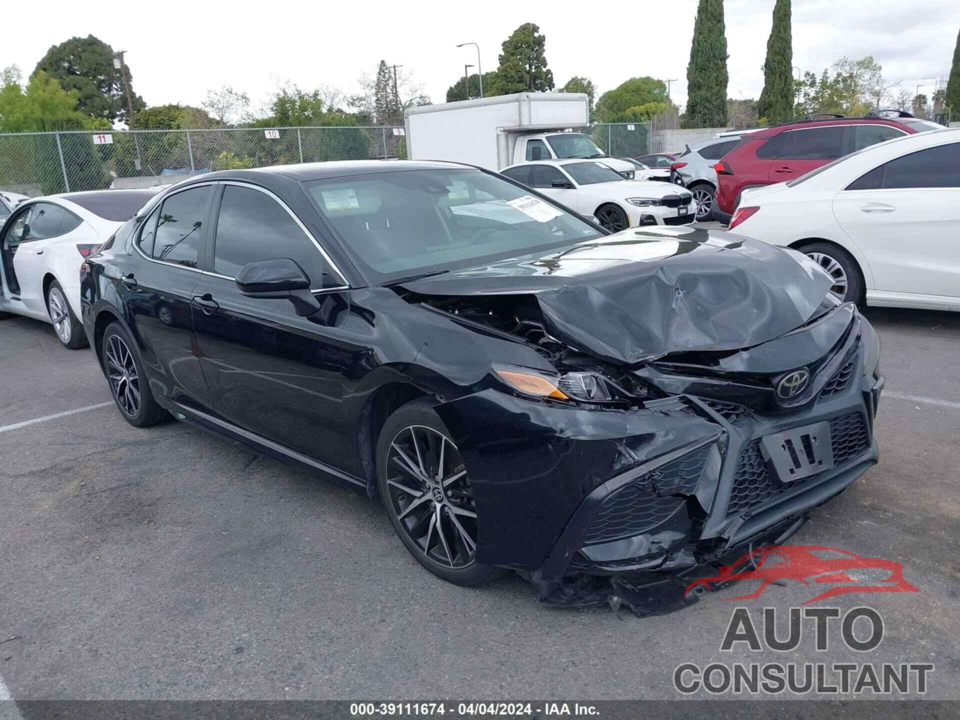 TOYOTA CAMRY 2021 - 4T1G11AK0MU519934
