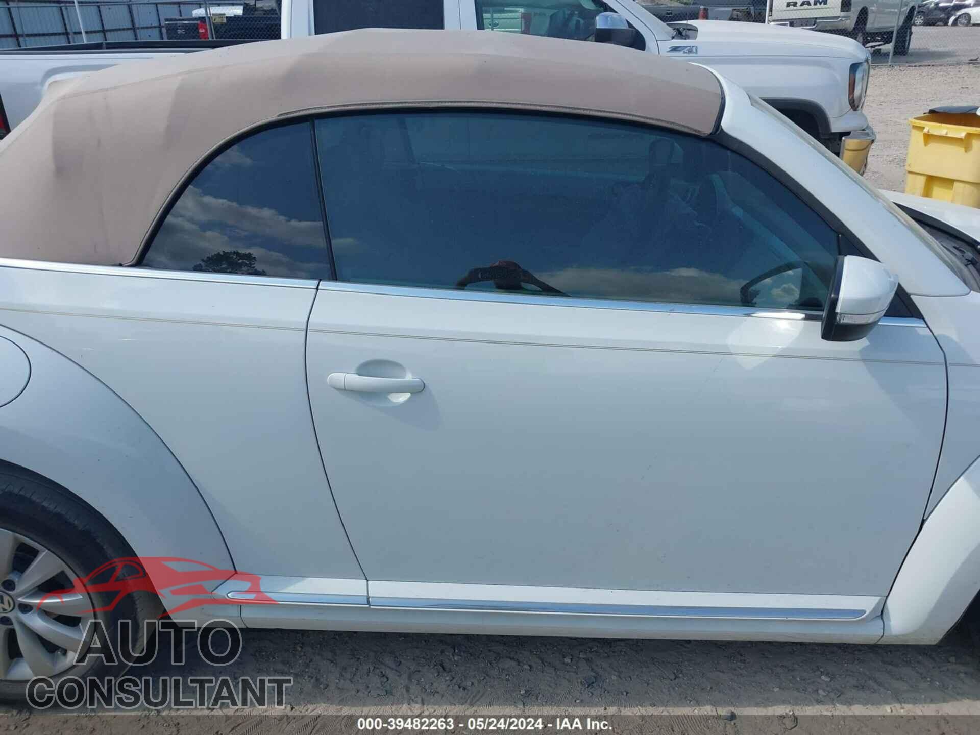 VOLKSWAGEN BEETLE 2019 - 3VW5DAAT2KM511361