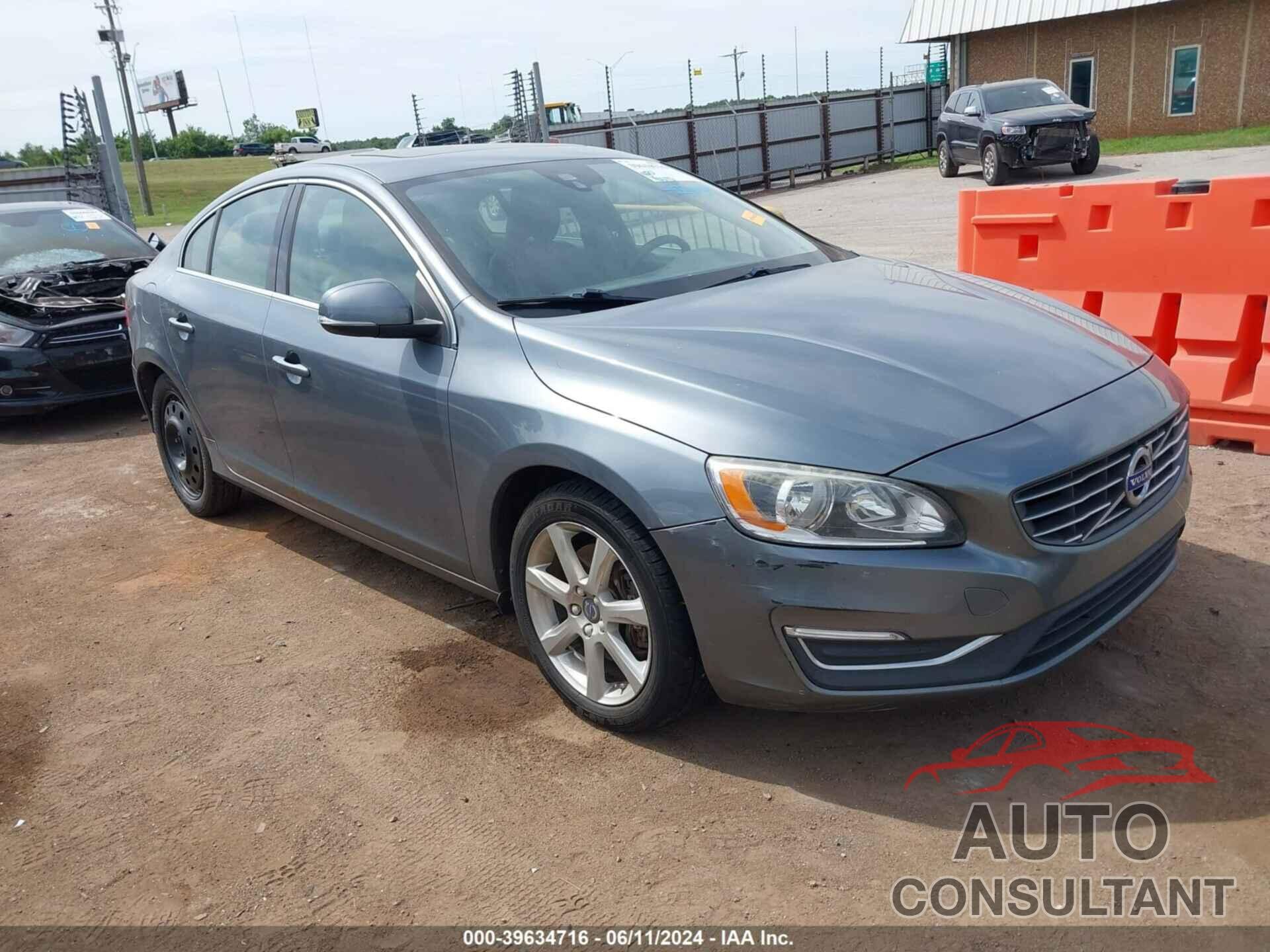 VOLVO S60 2016 - YV1612TK6G2407359