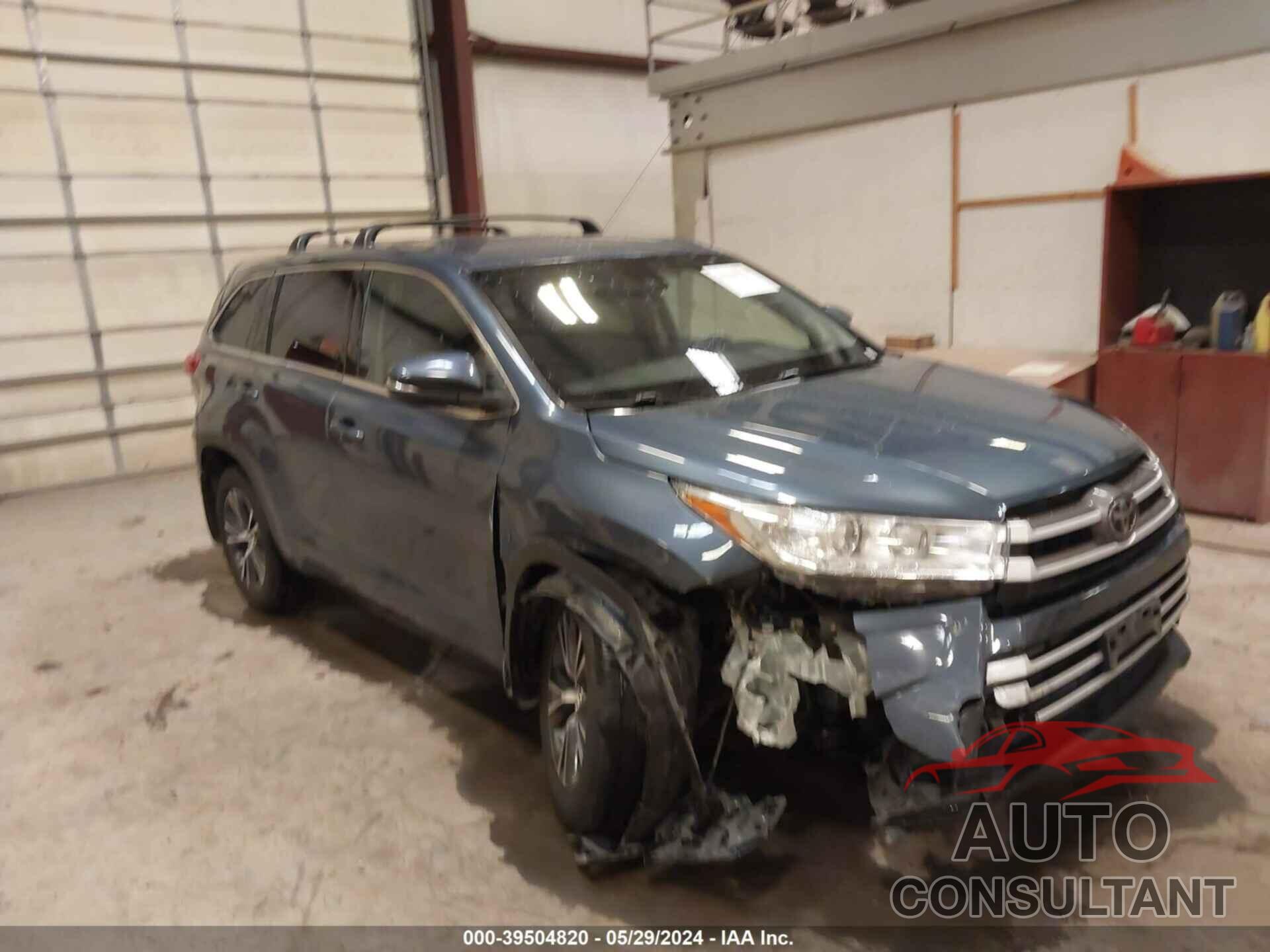 TOYOTA HIGHLANDER 2018 - 5TDBZRFH4JS835534