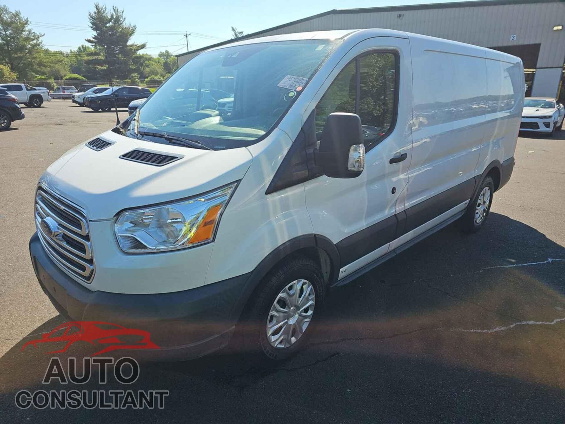 FORD TRANSIT 2018 - 1FTYE1YM1JKA75183