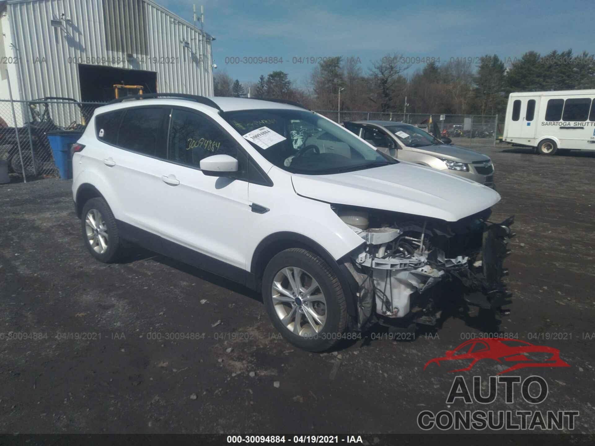 FORD ESCAPE 2017 - 1FMCU9GD6HUE42084