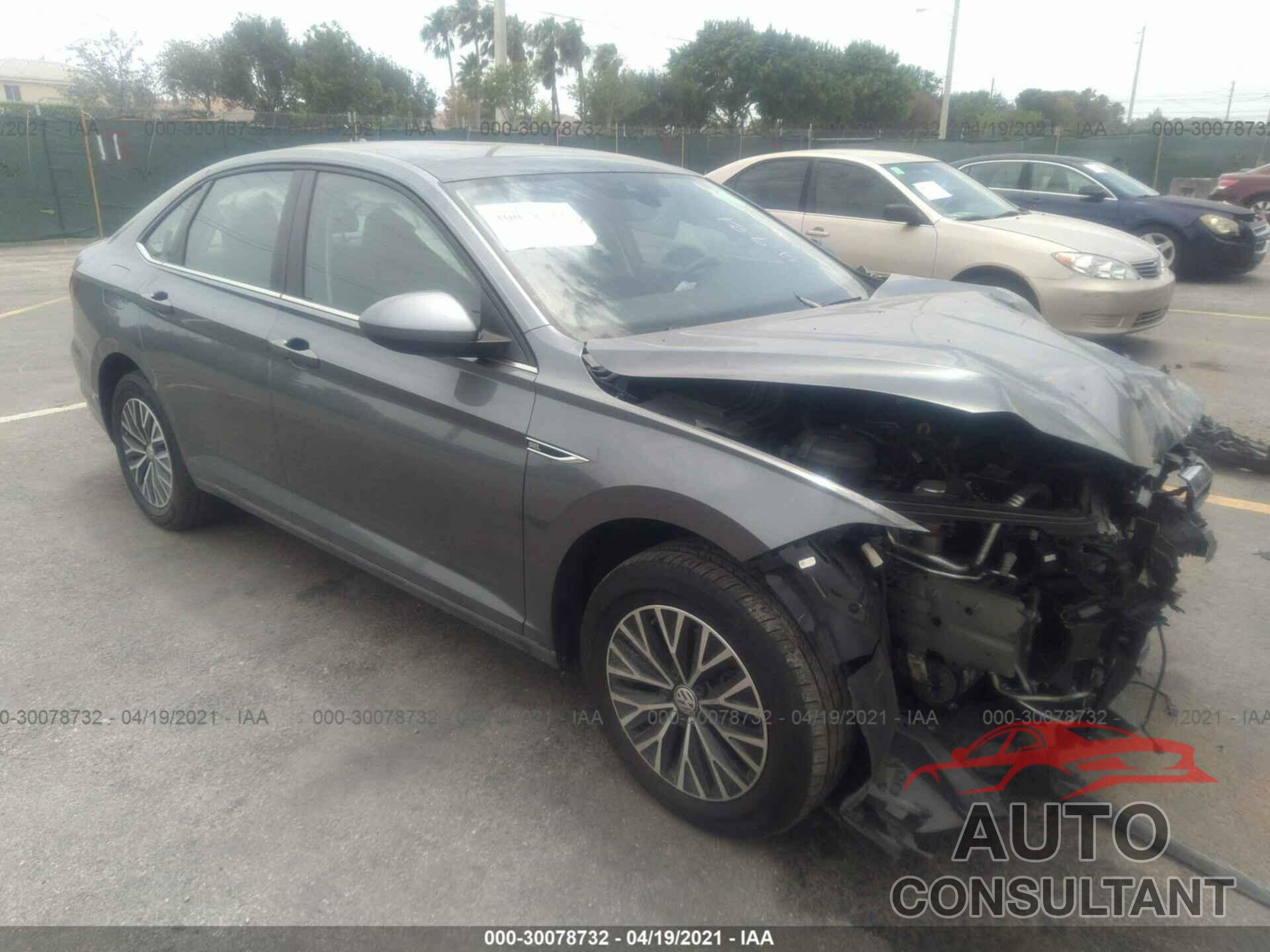 VOLKSWAGEN JETTA 2019 - 3VWE57BU3KM125037