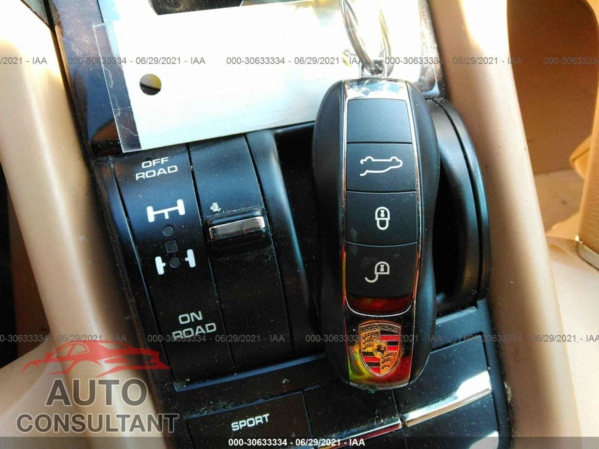 PORSCHE CAYENNE 2016 - WP1AF2A22GLA40232