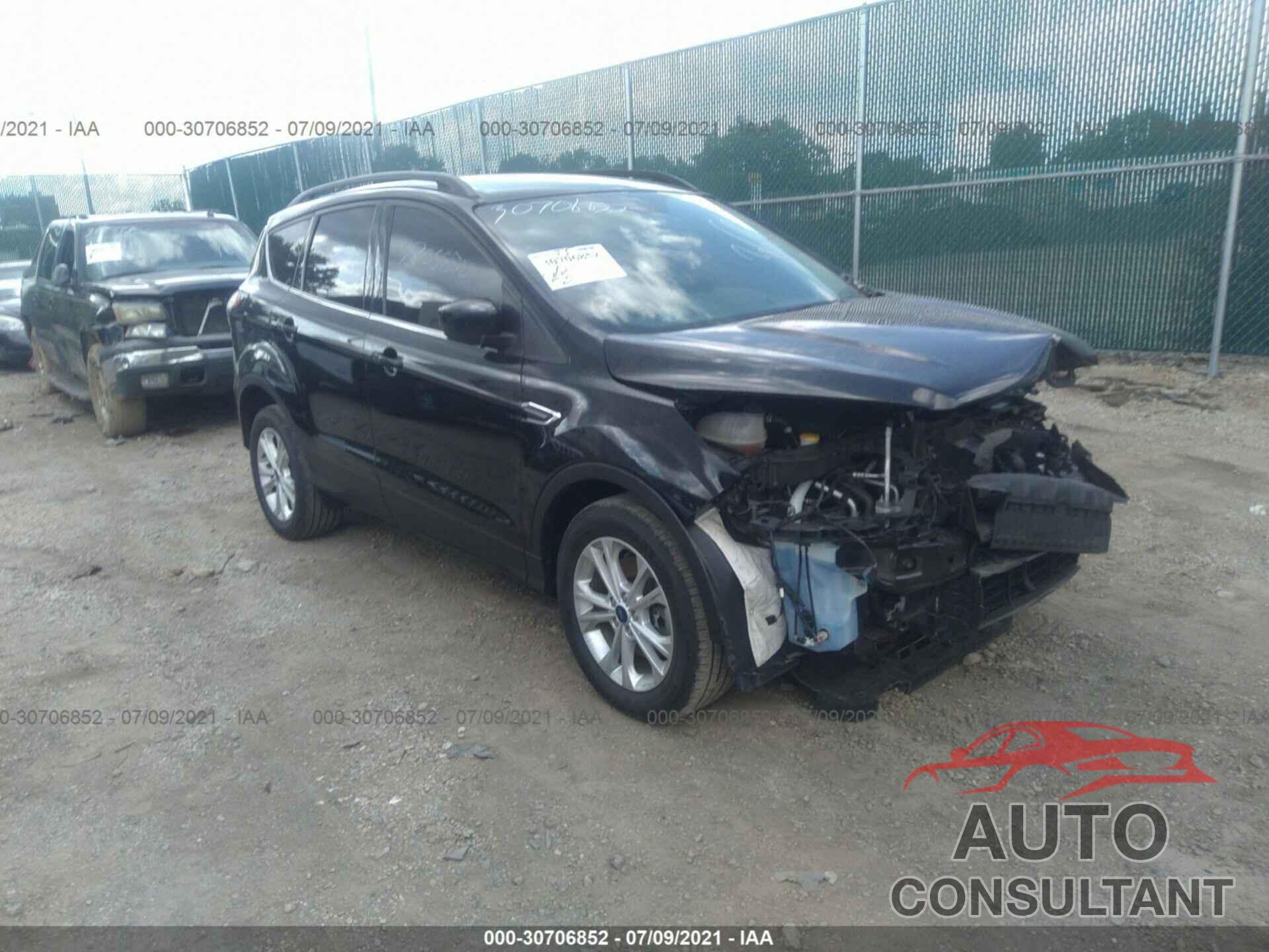 FORD ESCAPE 2017 - 1FMCU9GD9HUD26958