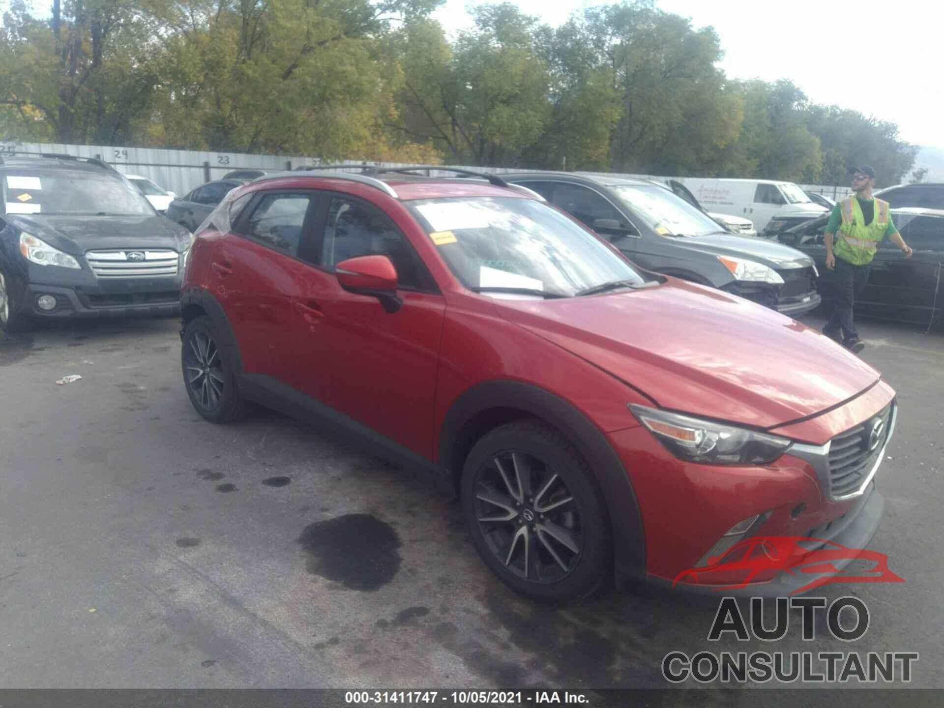 MAZDA CX-3 2018 - JM1DKFC74J0307986