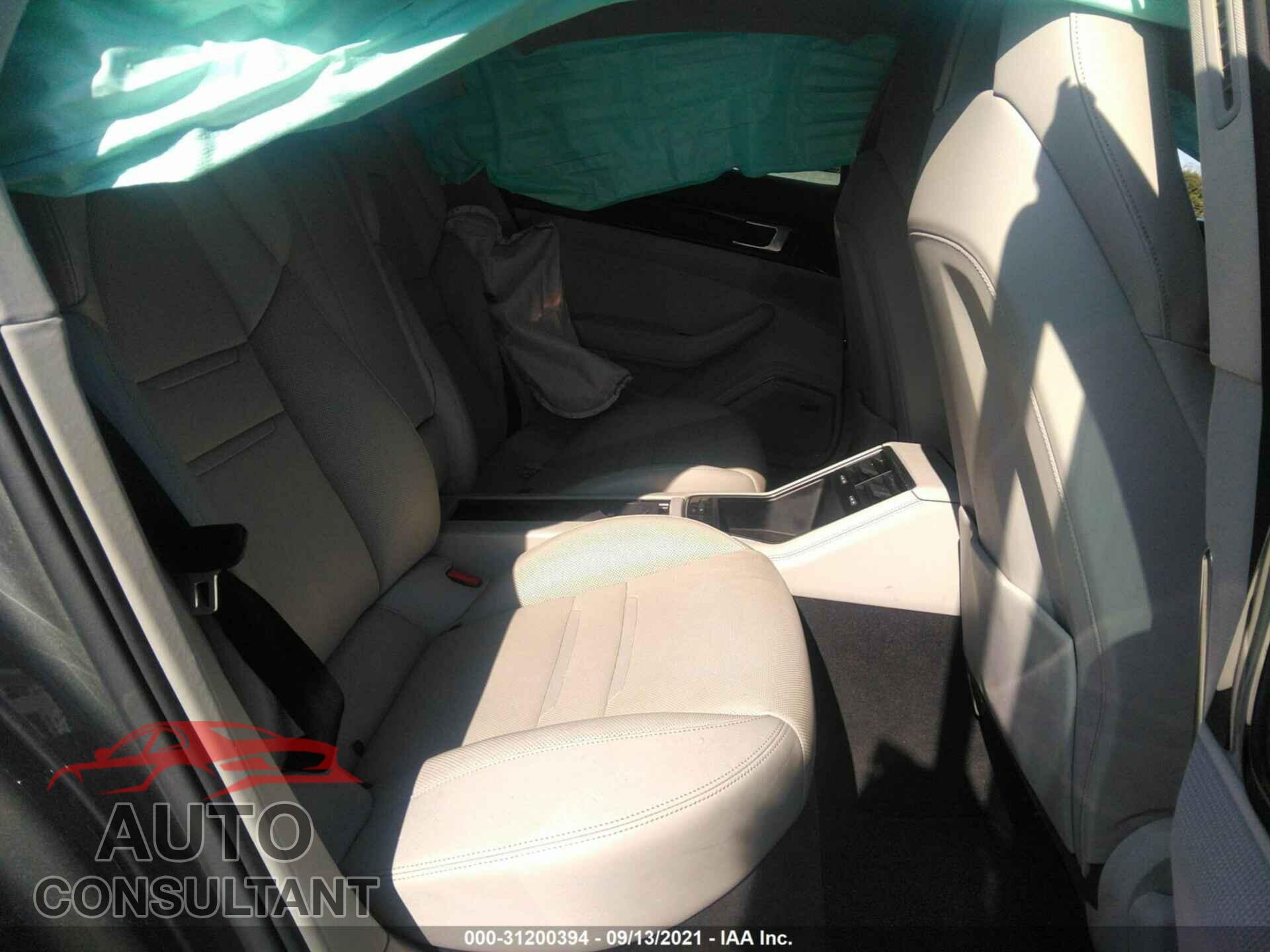 PORSCHE PANAMERA 2017 - WP0AA2A74HL100735