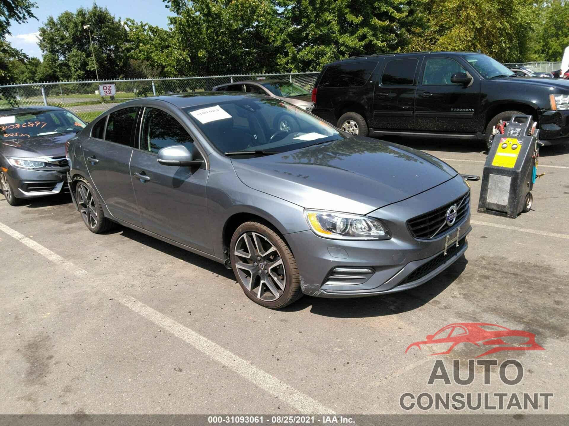 VOLVO S60 2018 - YV126MFL7J2452611