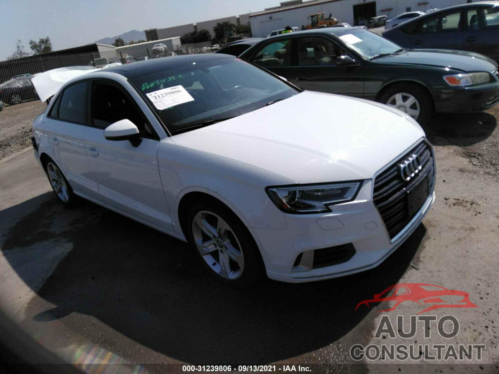 AUDI A3 SEDAN 2018 - WAUAUGFF1J1002720