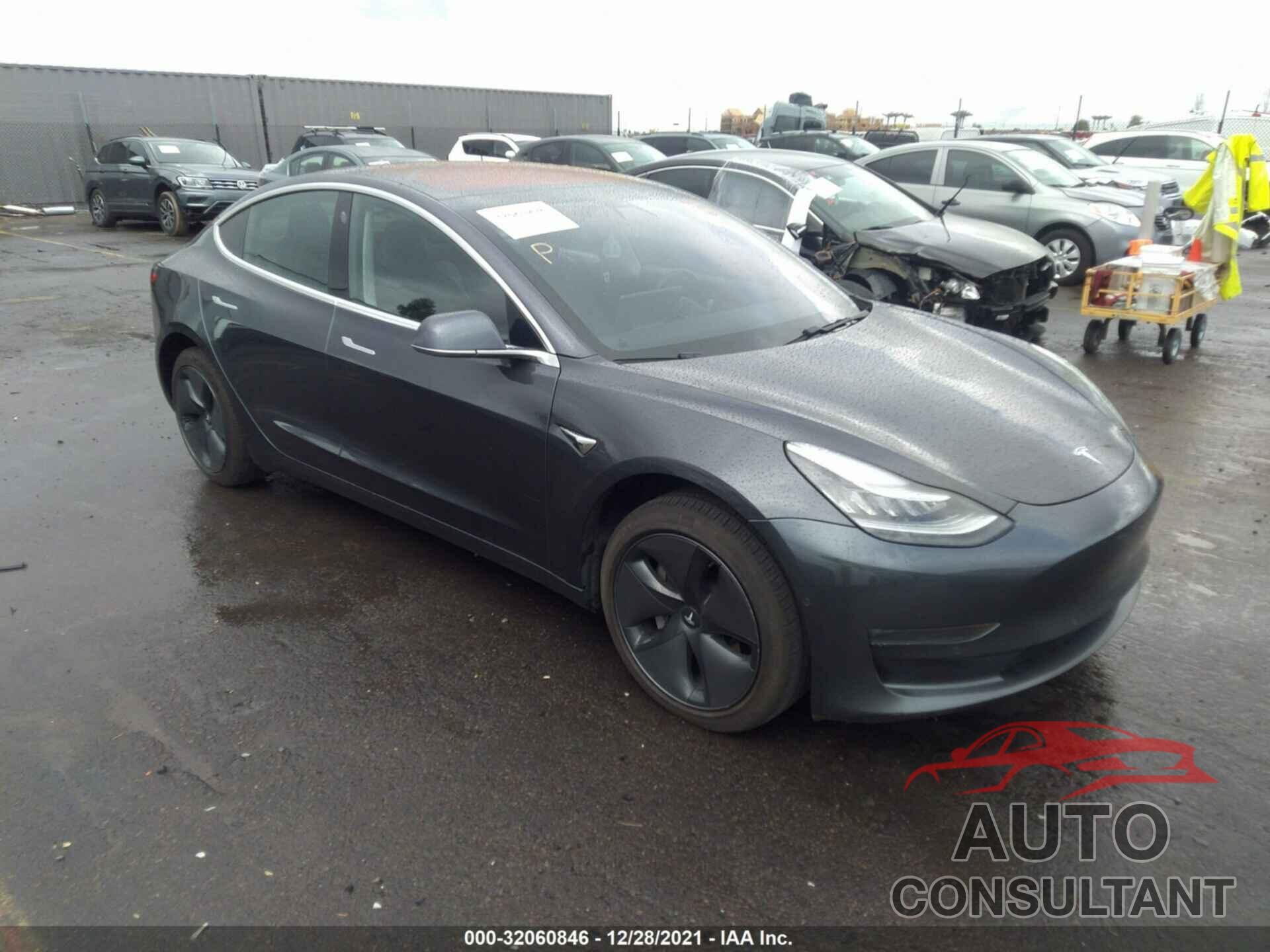 TESLA MODEL 3 2018 - 5YJ3E1EA8JF010333