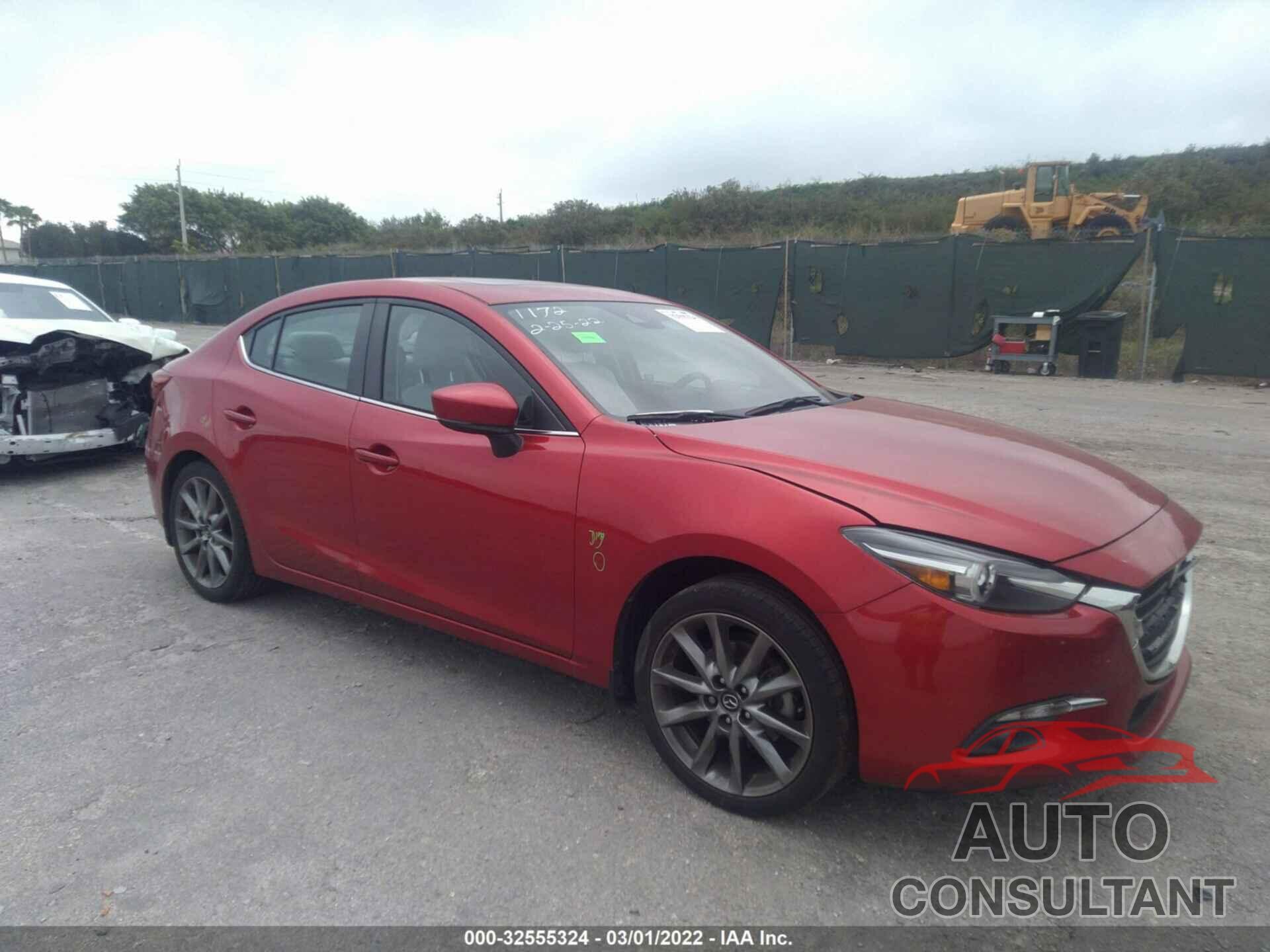 MAZDA MAZDA3 4-DOOR 2018 - 3MZBN1W33JM251172