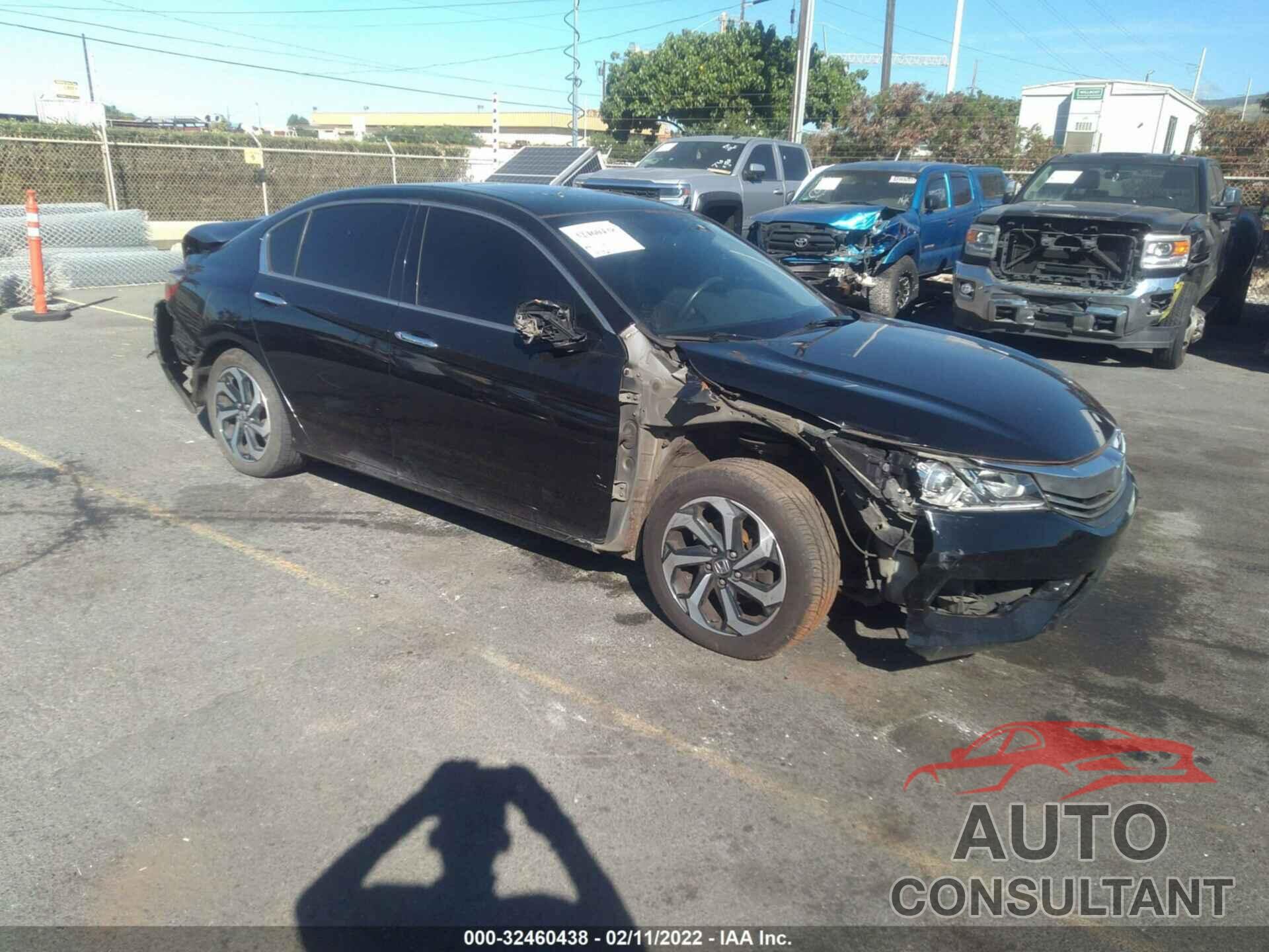 HONDA ACCORD SEDAN 2017 - 1HGCR3F86HA040169