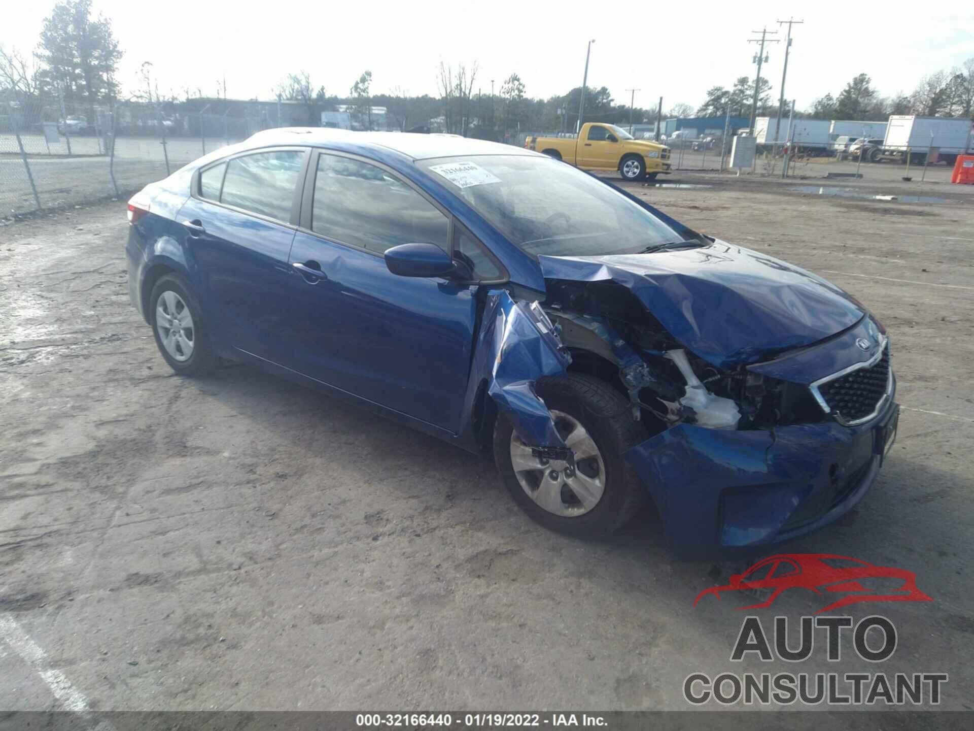 KIA FORTE 2018 - 3KPFL4A73JE196142