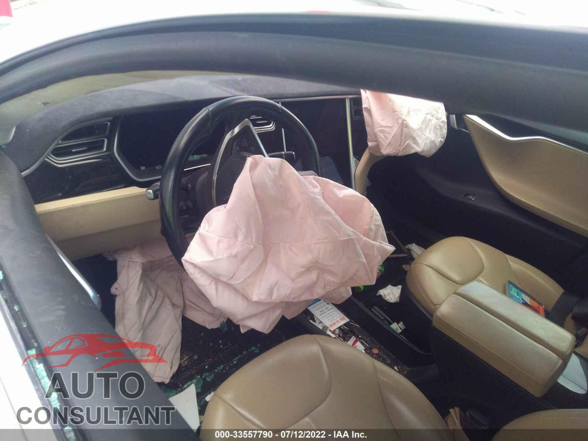 TESLA MODEL S 2016 - 5YJSA1E20GF120611