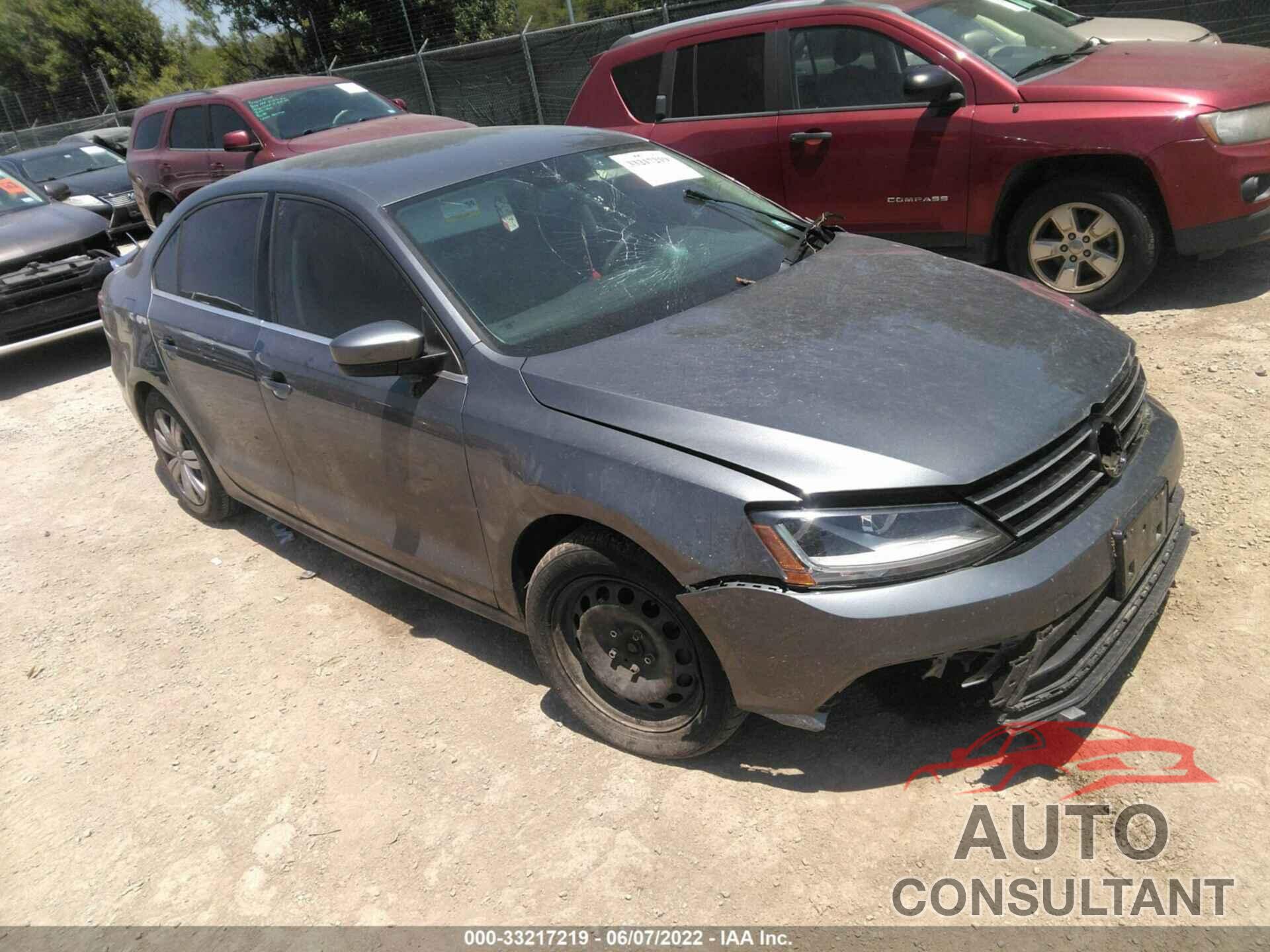 VOLKSWAGEN JETTA 2017 - 3VW167AJ2HM266581