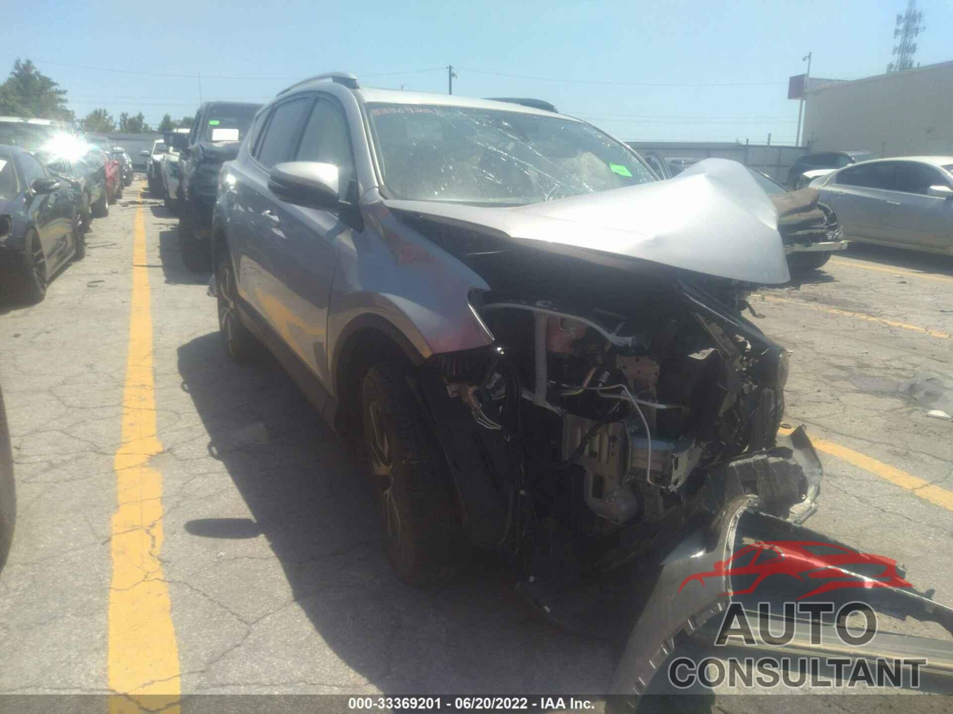 TOYOTA RAV4 2018 - JTMWFREV1JJ183339