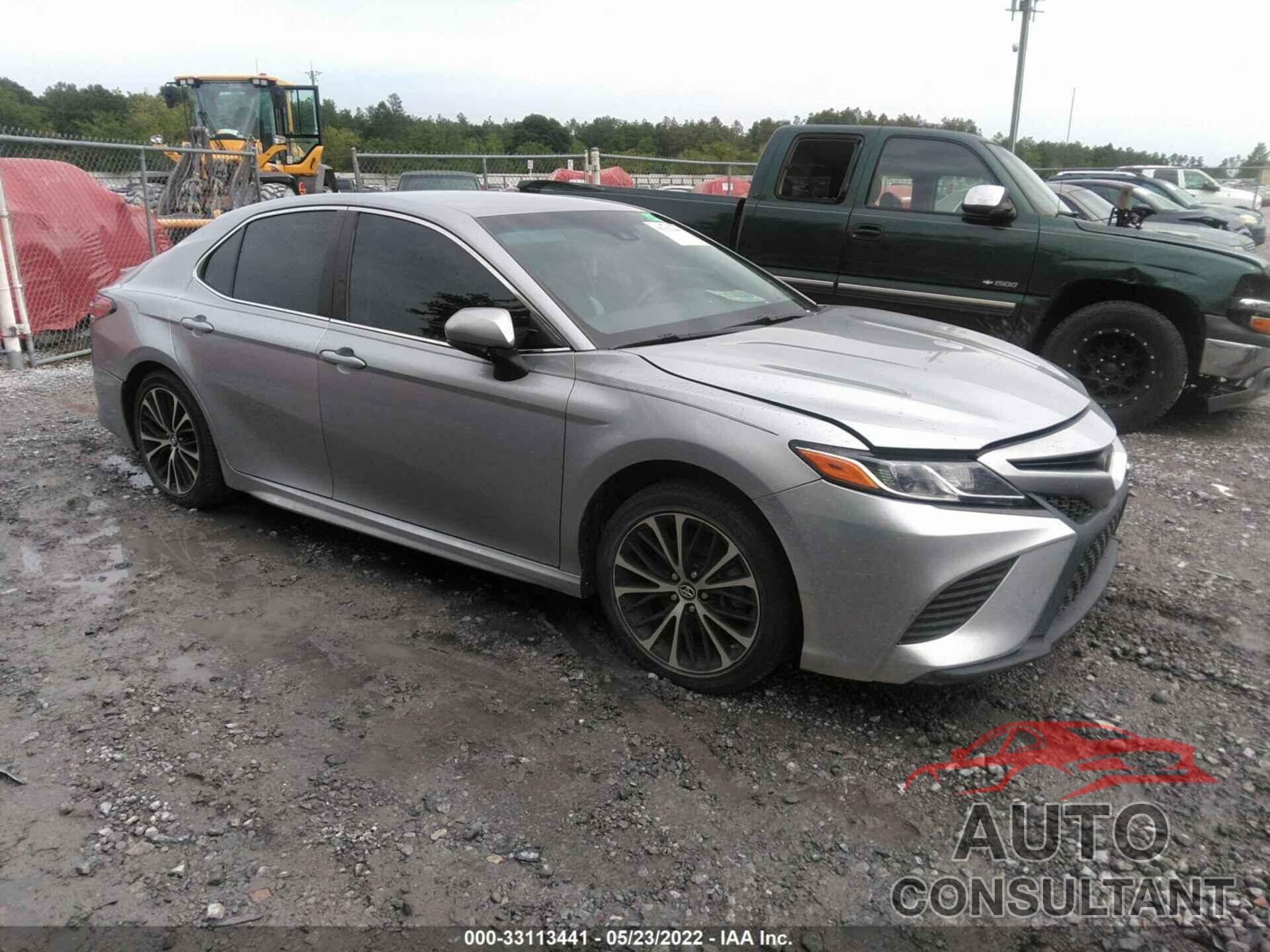 TOYOTA CAMRY 2018 - 4T1B11HK6JU634825