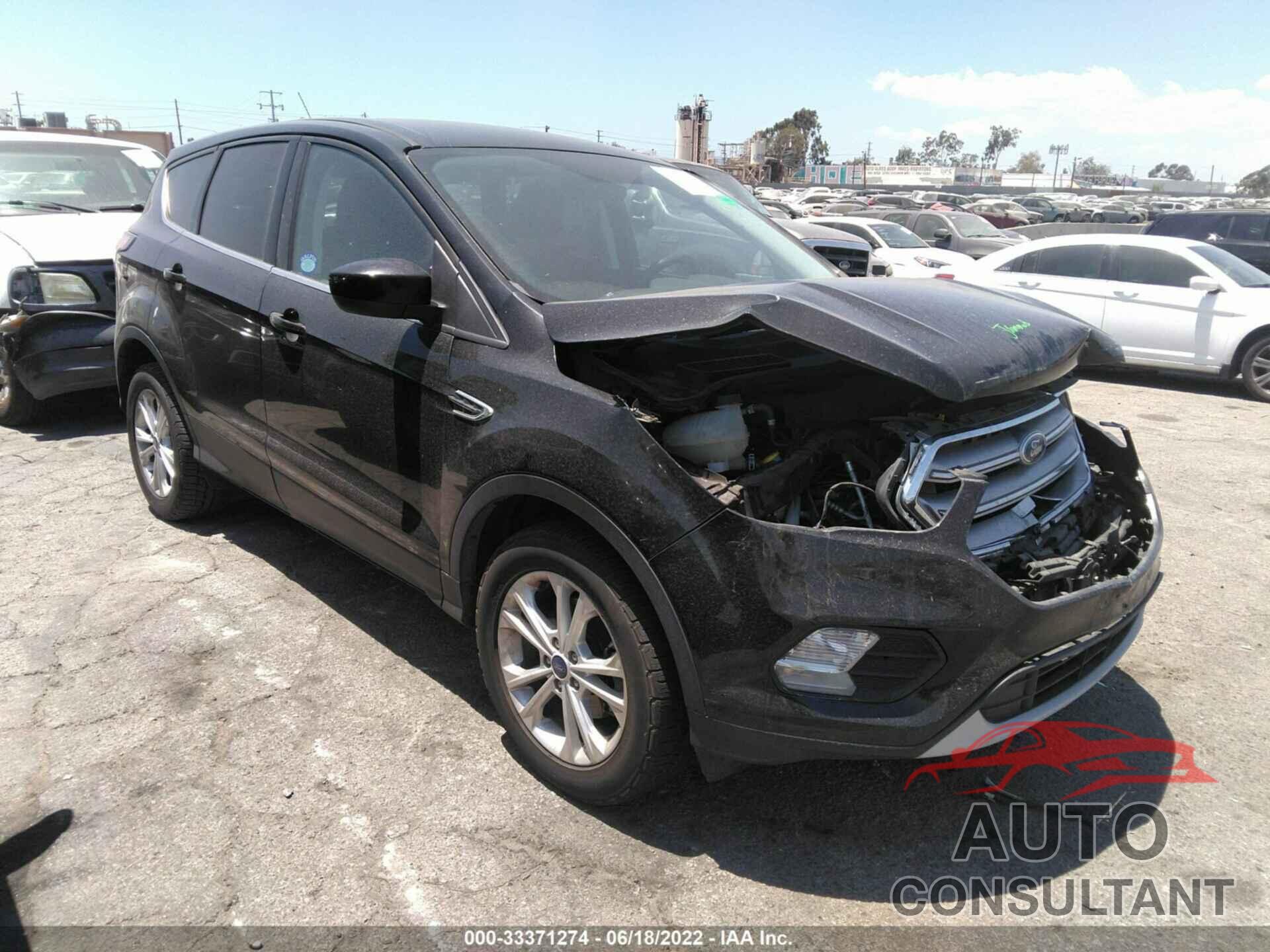 FORD ESCAPE 2017 - 1FMCU0GD4HUB21740