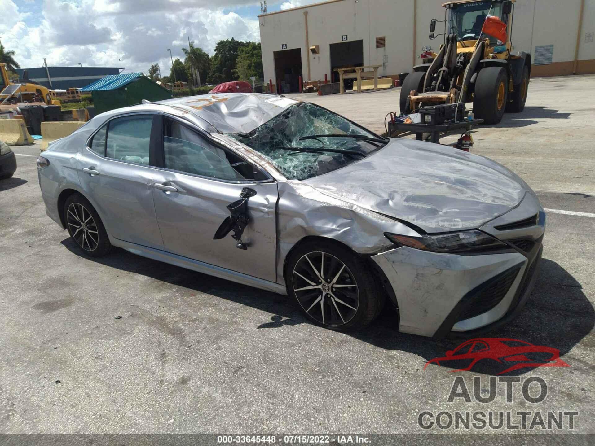 TOYOTA CAMRY 2021 - 4T1G11AK1MU416666