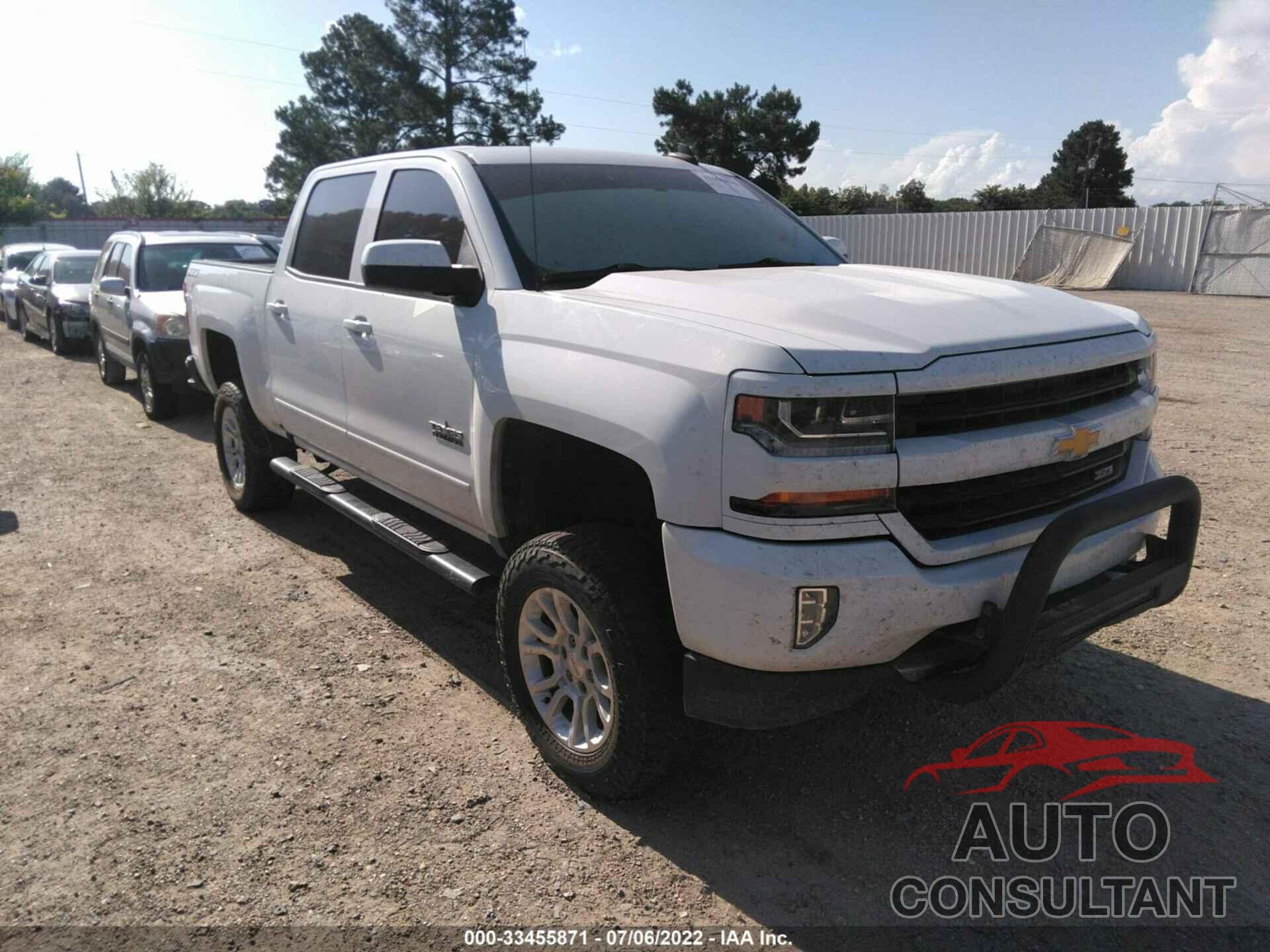 CHEVROLET SILVERADO 1500 2018 - 3GCUKREC6JG380395