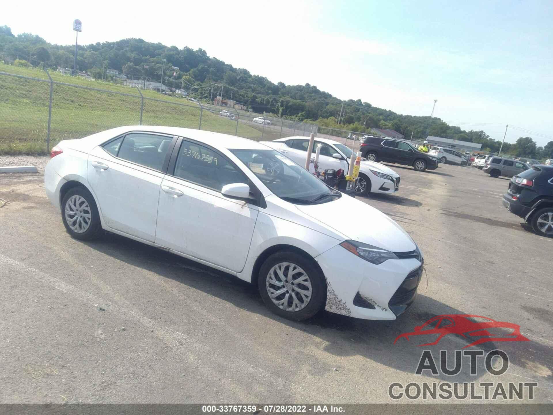 TOYOTA COROLLA 2017 - 5YFBURHE5HP634942