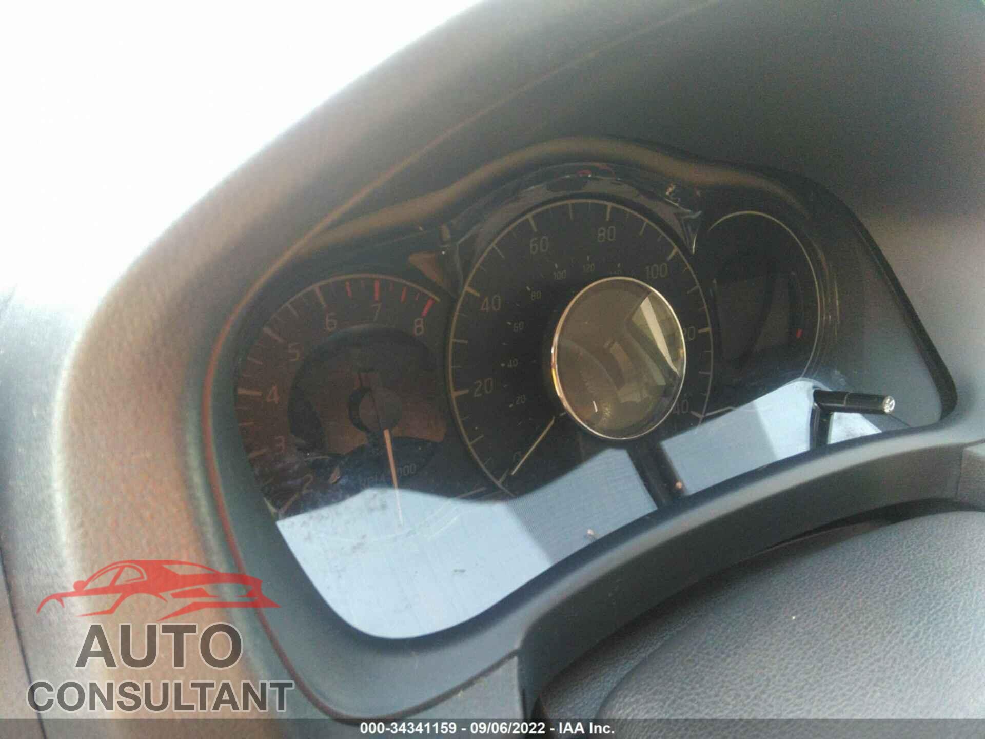 NISSAN VERSA NOTE 2017 - 3N1CE2CP3HL372582