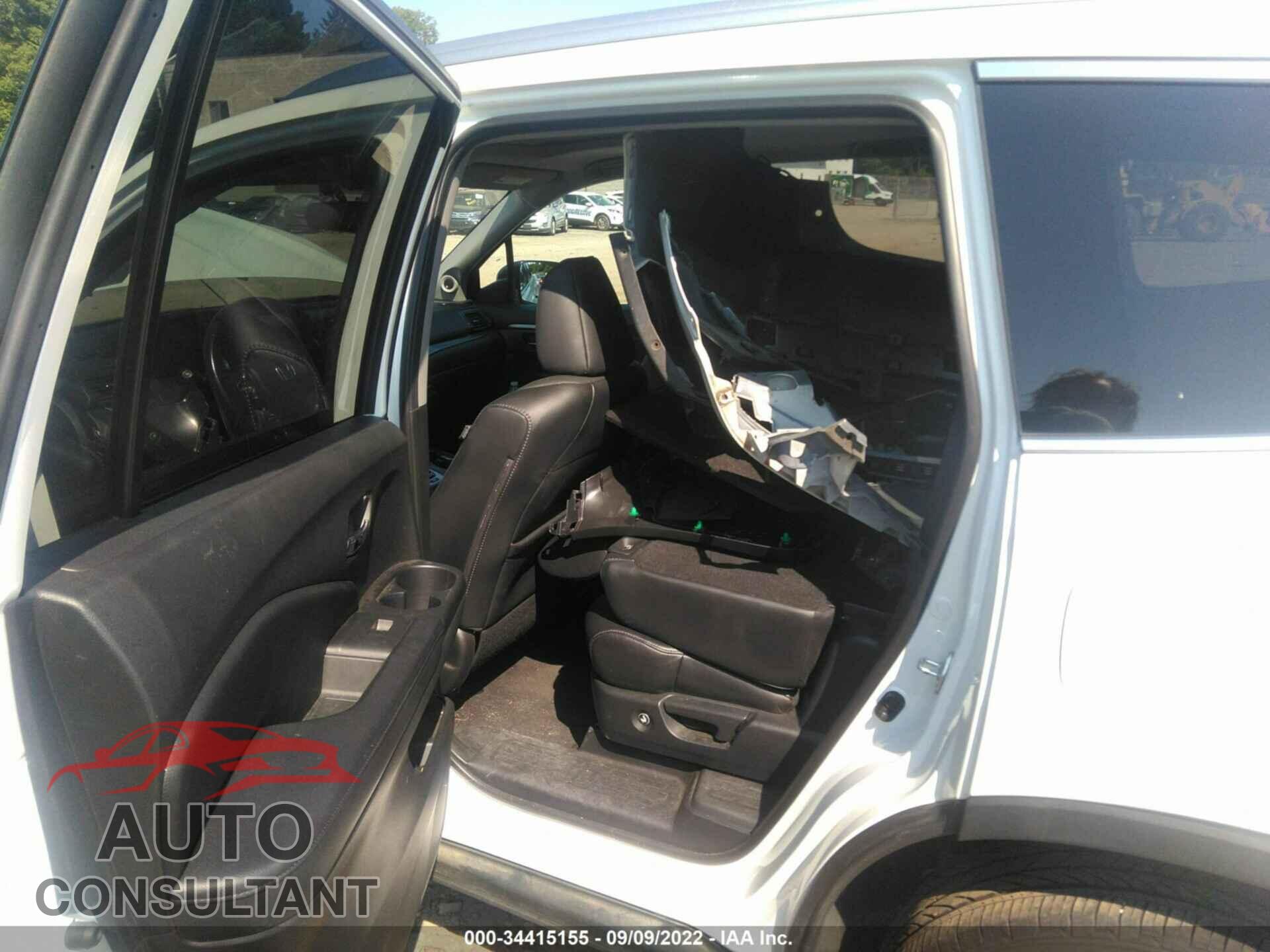 HONDA PILOT 2017 - 5FNYF6H58HB074770