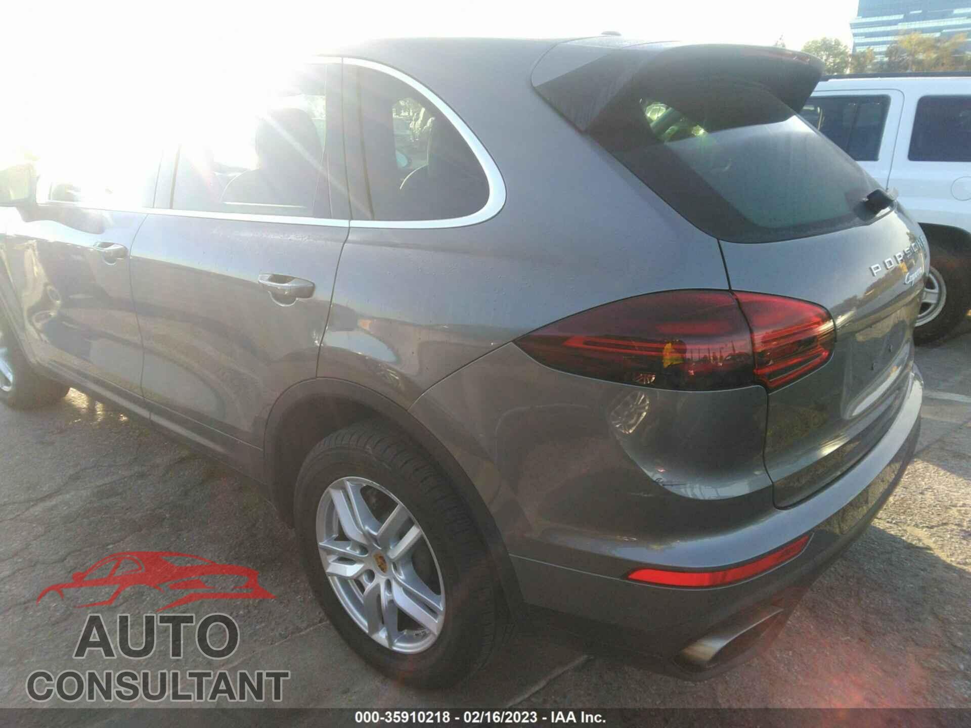 PORSCHE CAYENNE 2016 - WP1AA2A28GKA09037