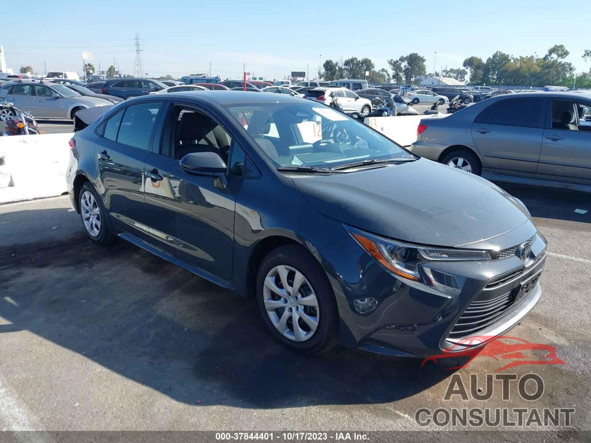 TOYOTA COROLLA 2024 - JTDB4MEE9R3018422