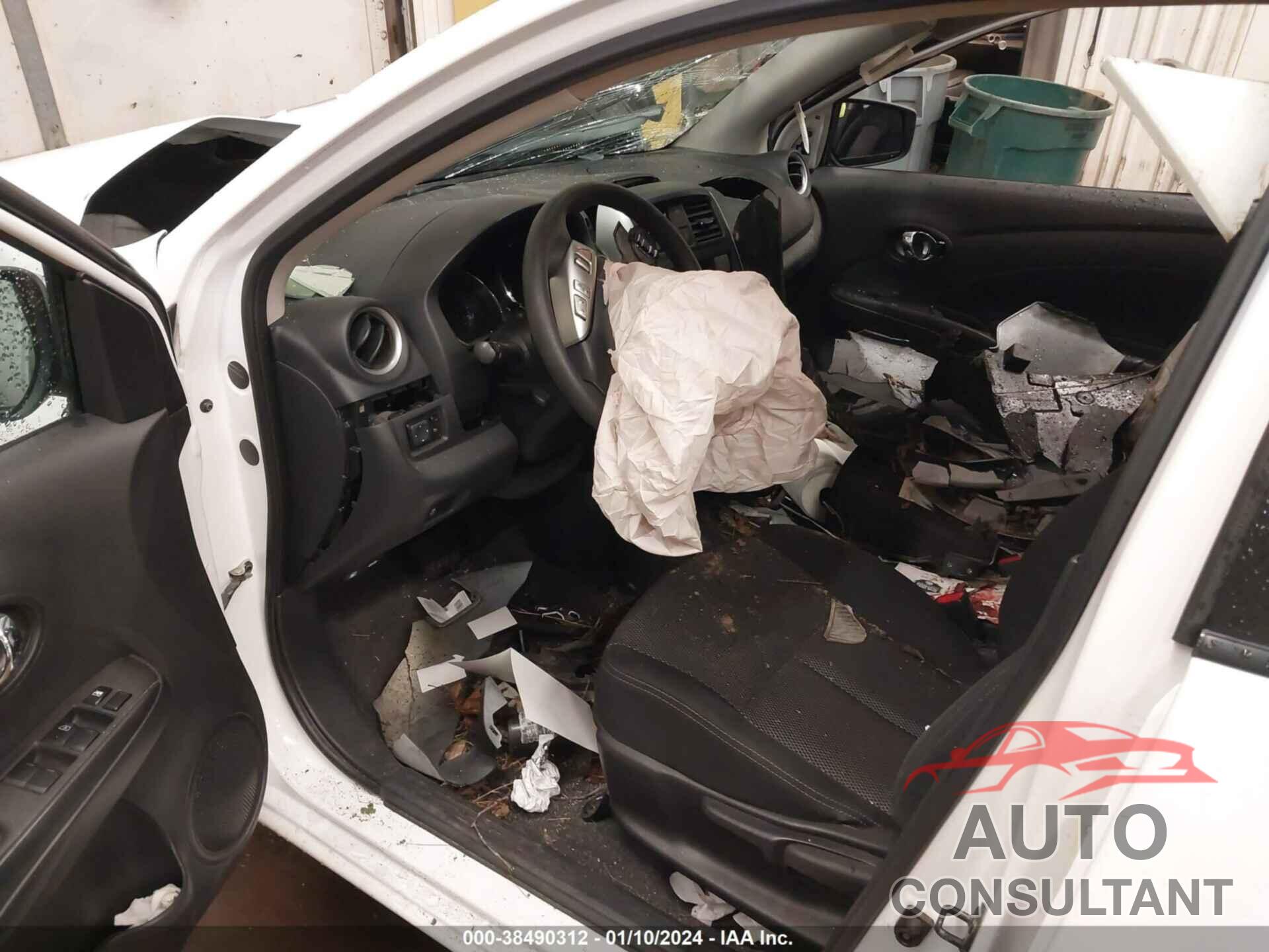 NISSAN VERSA 2018 - 3N1CN7AP7JL882729