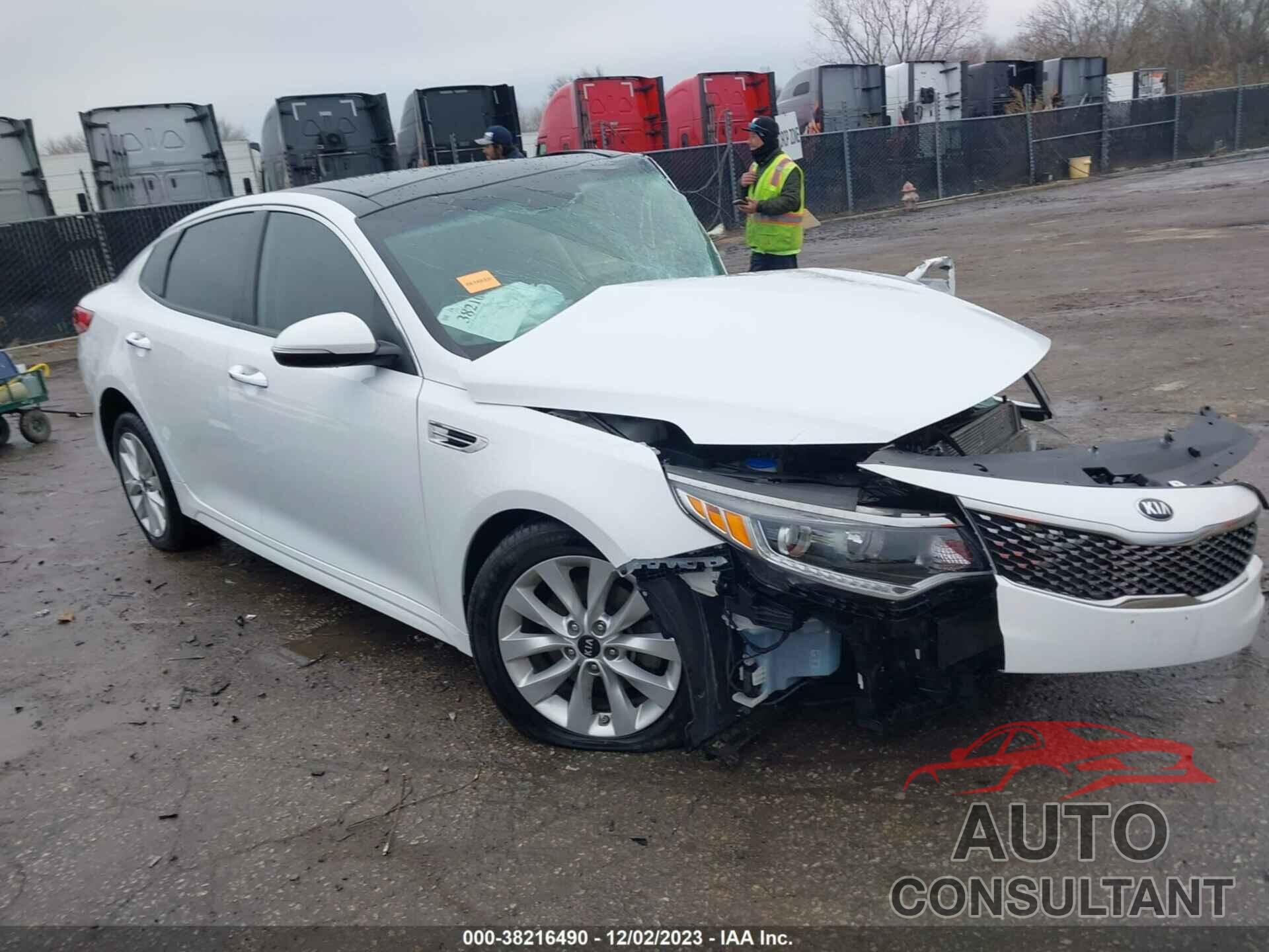 KIA OPTIMA 2018 - 5XXGU4L32JG203844