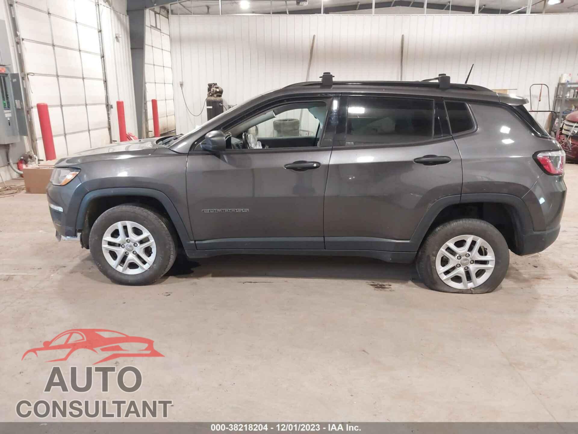 JEEP COMPASS 2018 - 3C4NJDAB8JT261939