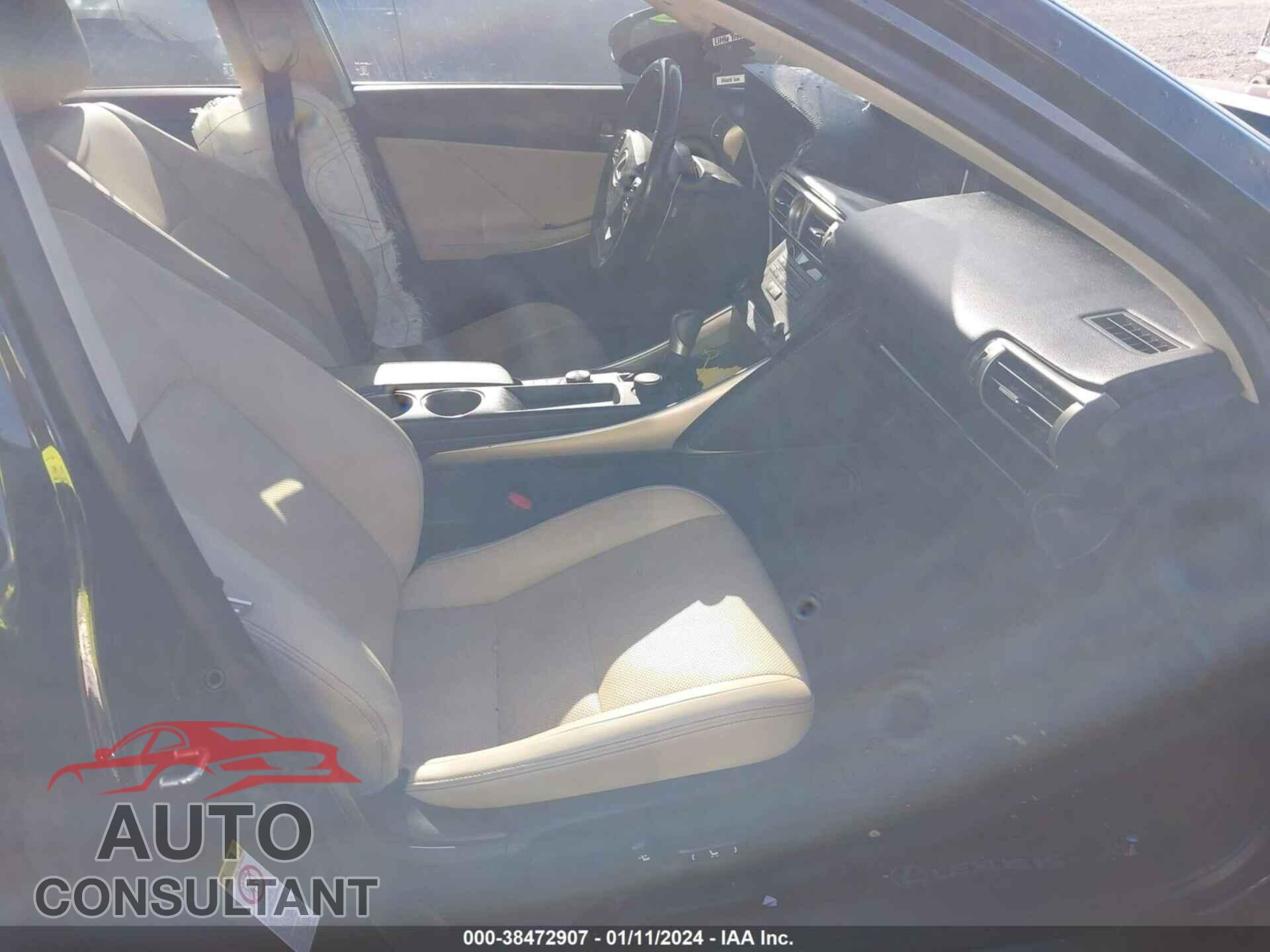 LEXUS IS 2016 - JTHCM1D21G5013256