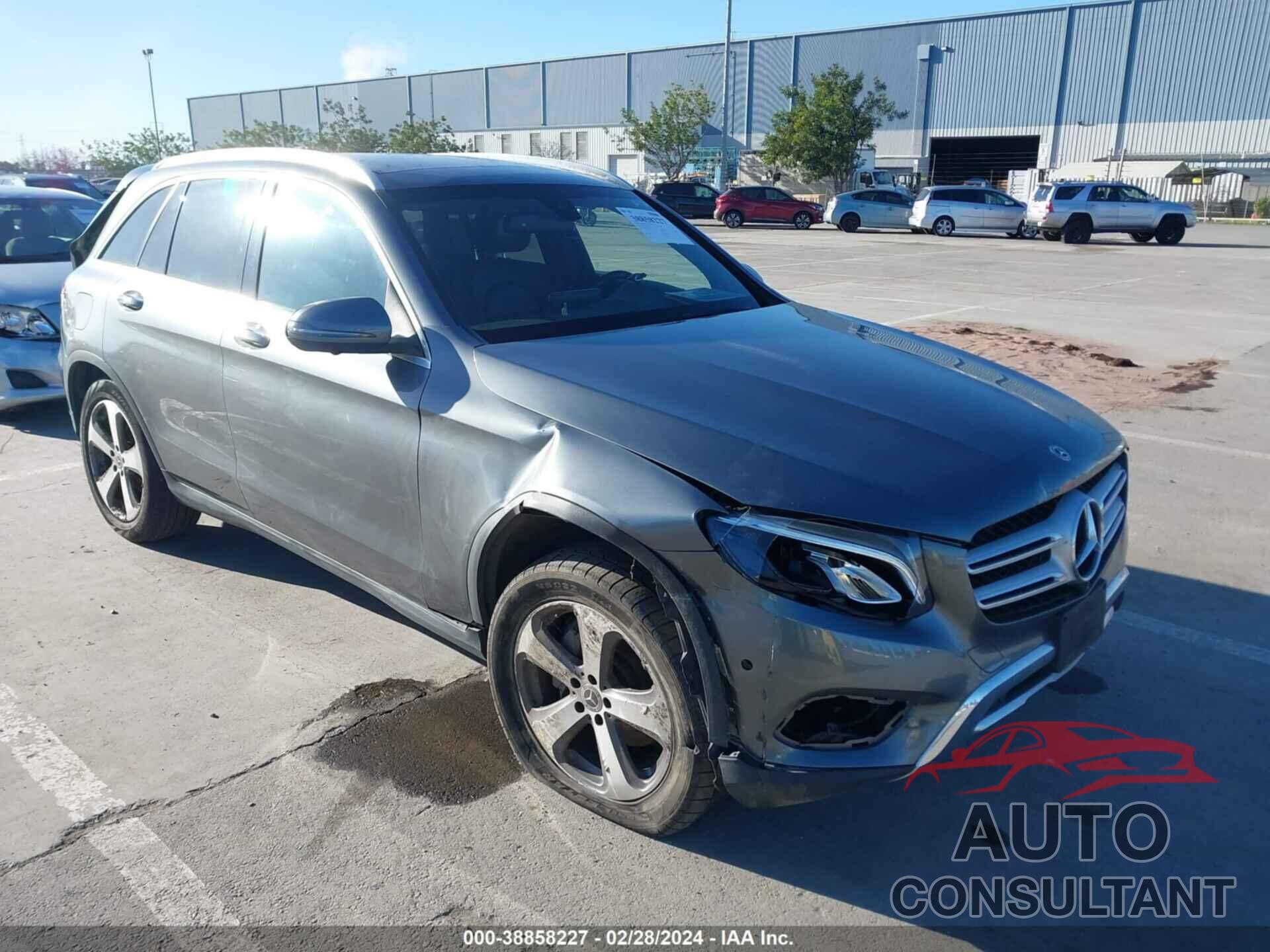 MERCEDES-BENZ GLC 300 2018 - WDC0G4KB5JV104404